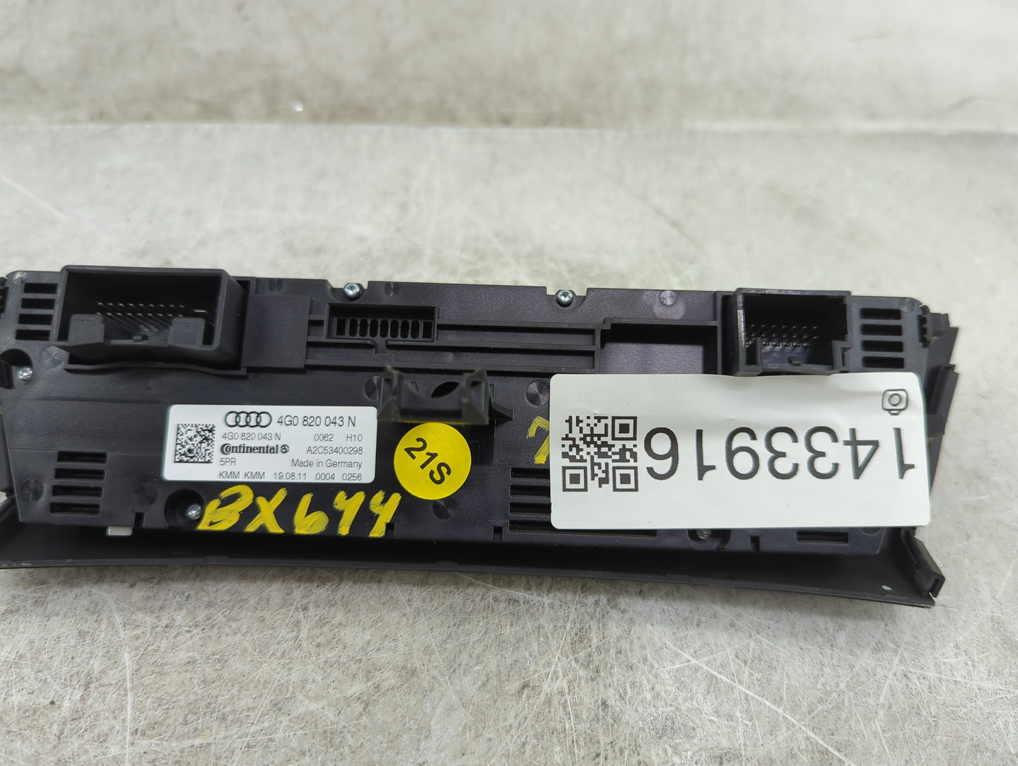 2012-2015 Audi A6 Climate Control Module Temperature AC/Heater Replacement P/N:4G0820043N A2C53400298 Fits OEM Used Auto Par