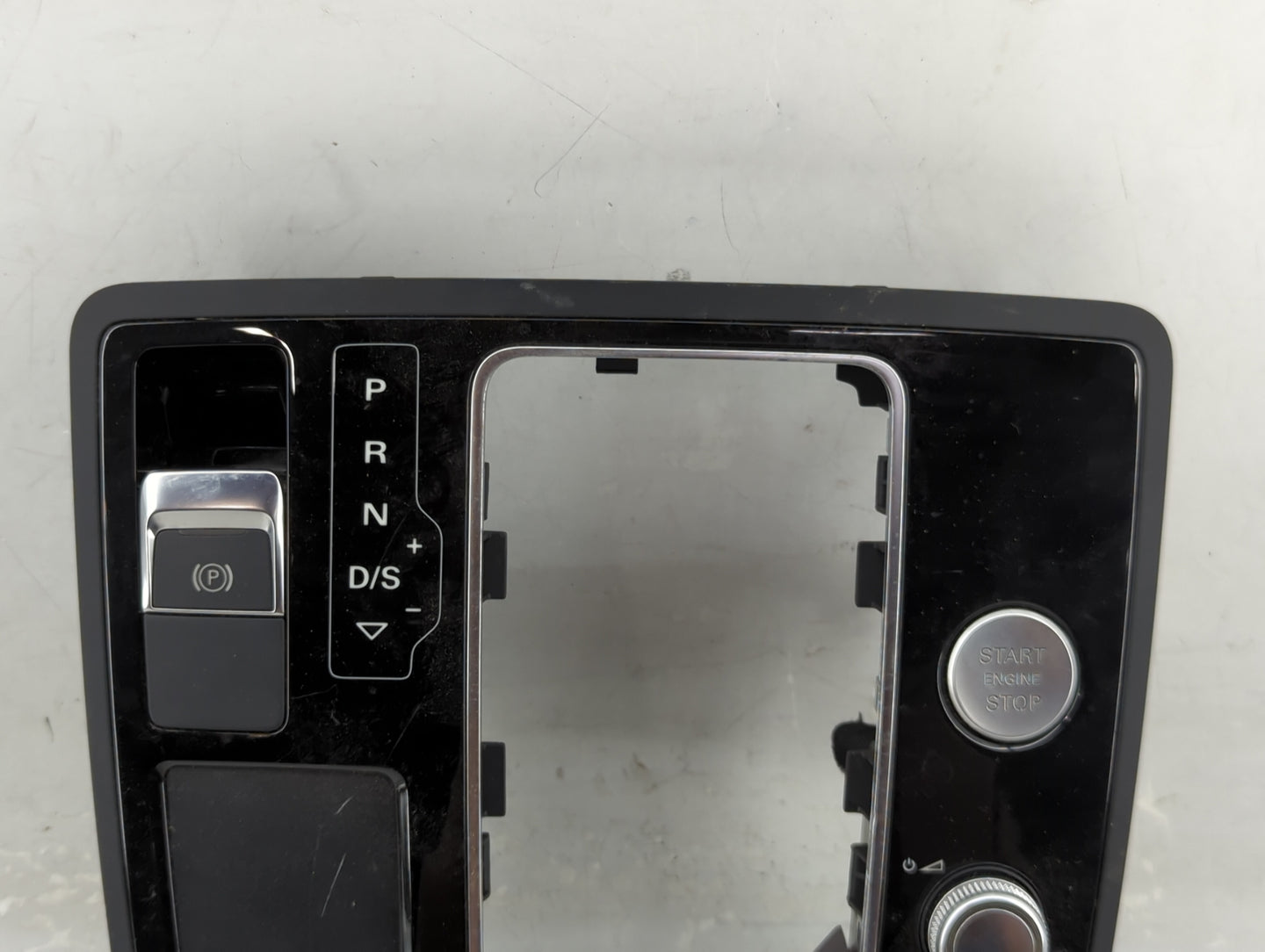 2012-2015 Audi A6 Radio AM FM Cd Player Receiver Replacement P/N:4G1919610C 10092269-01 Fits Fits 2012 2013 2014 2015 OEM Us