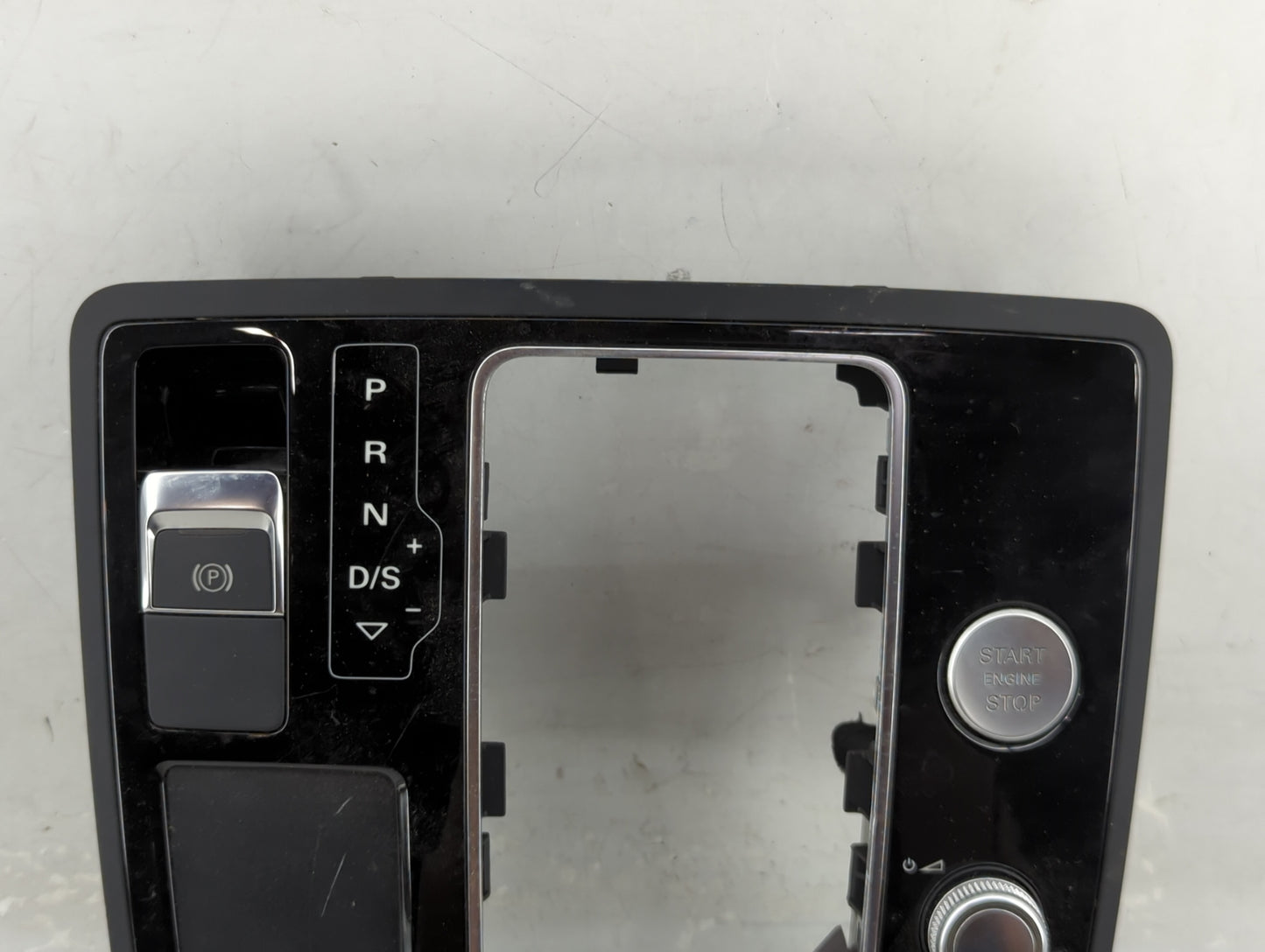 2012-2015 Audi A6 Radio AM FM Cd Player Receiver Replacement P/N:4G1919610C 10092269-01 Fits Fits 2012 2013 2014 2015 OEM Us