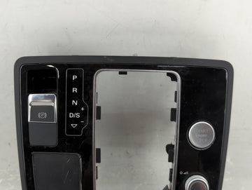 2012-2015 Audi A6 Radio AM FM Cd Player Receiver Replacement P/N:4G1919610C 10092269-01 Fits Fits 2012 2013 2014 2015 OEM Used Auto Parts