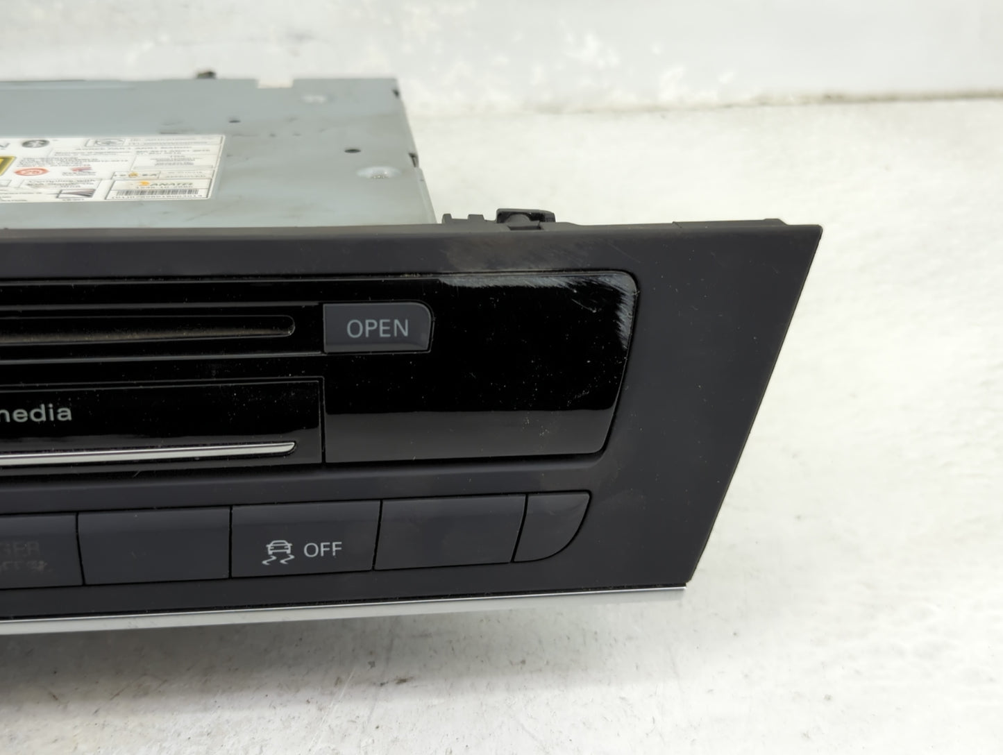 2012-2013 Audi A6 Radio AM FM Cd Player Receiver Replacement P/N:4G0035746C Fits Fits 2012 2013 OEM Used Auto Parts - Oemuse