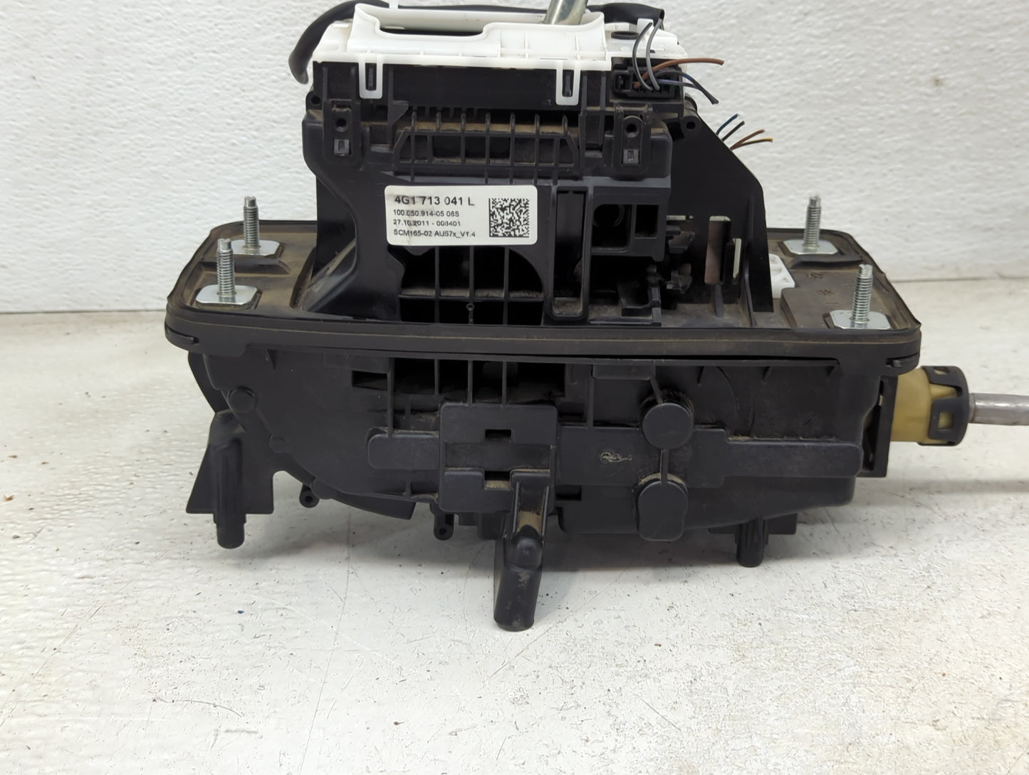 2012 Audi A6 Floor Console Assembly Shifter - Oemusedautoparts1.com