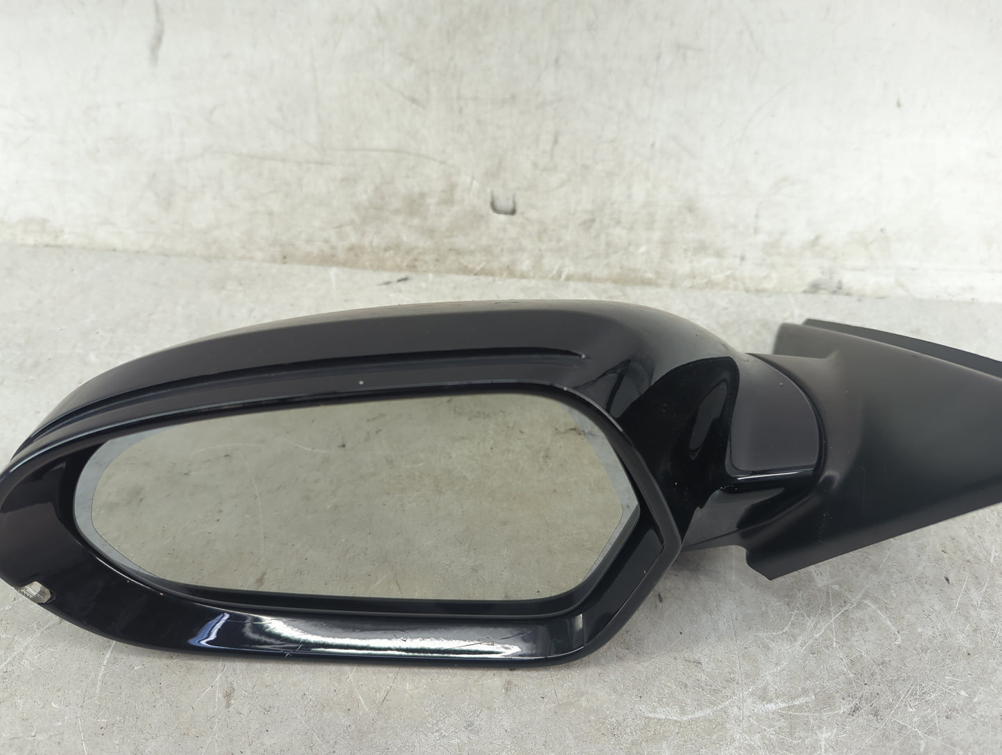 2012-2013 Audi A6 Driver Side View Mirror - Left Door Mirror OEM Used - Oemusedautoparts1.com