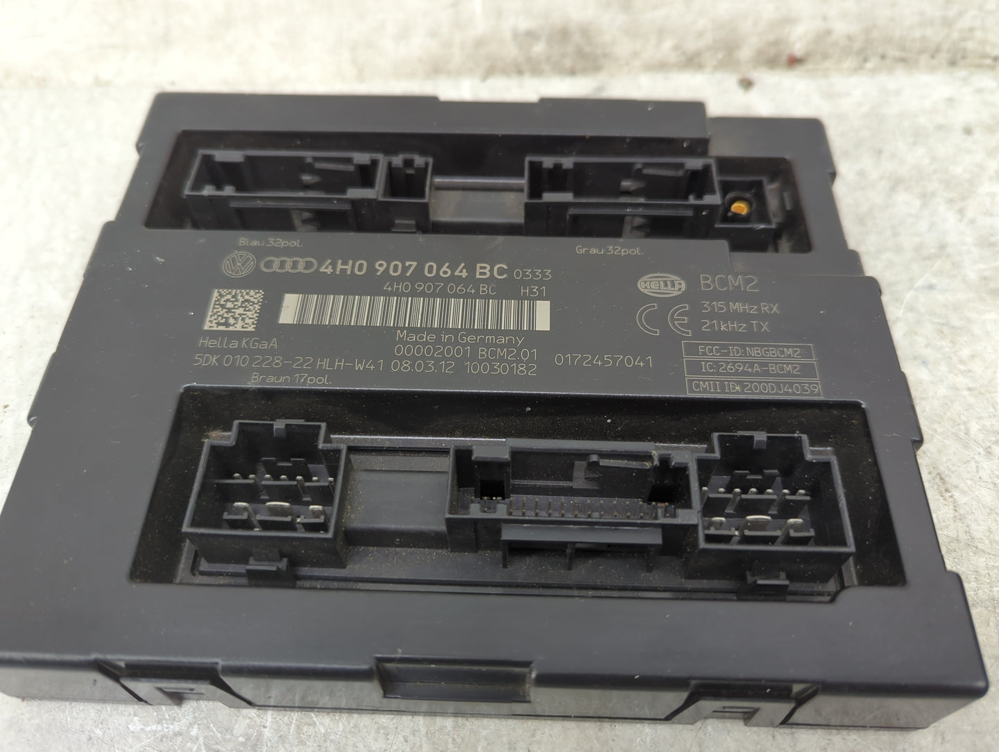 2012 Audi A6 Body Control Module Bcm Inner Cabin Fuse Box - Oemusedautoparts1.com