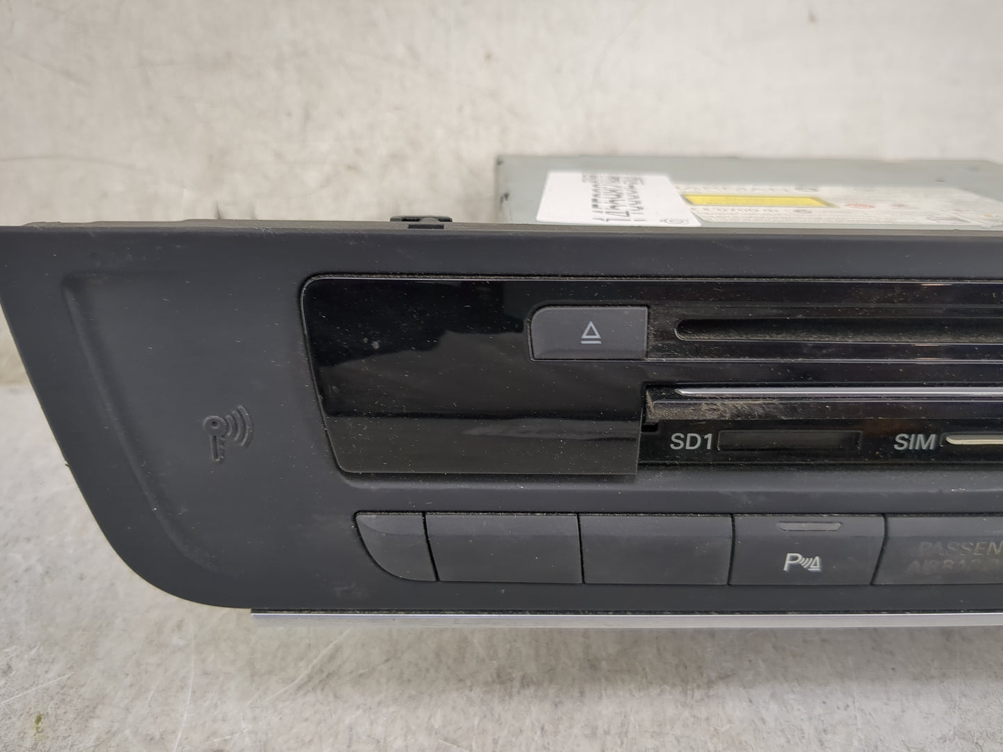 2012-2015 Audi A6 Radio AM FM Cd Player Receiver Replacement P/N:4G0035746A 4G0035746H48 Fits Fits 2012 2013 2014 2015 OEM U