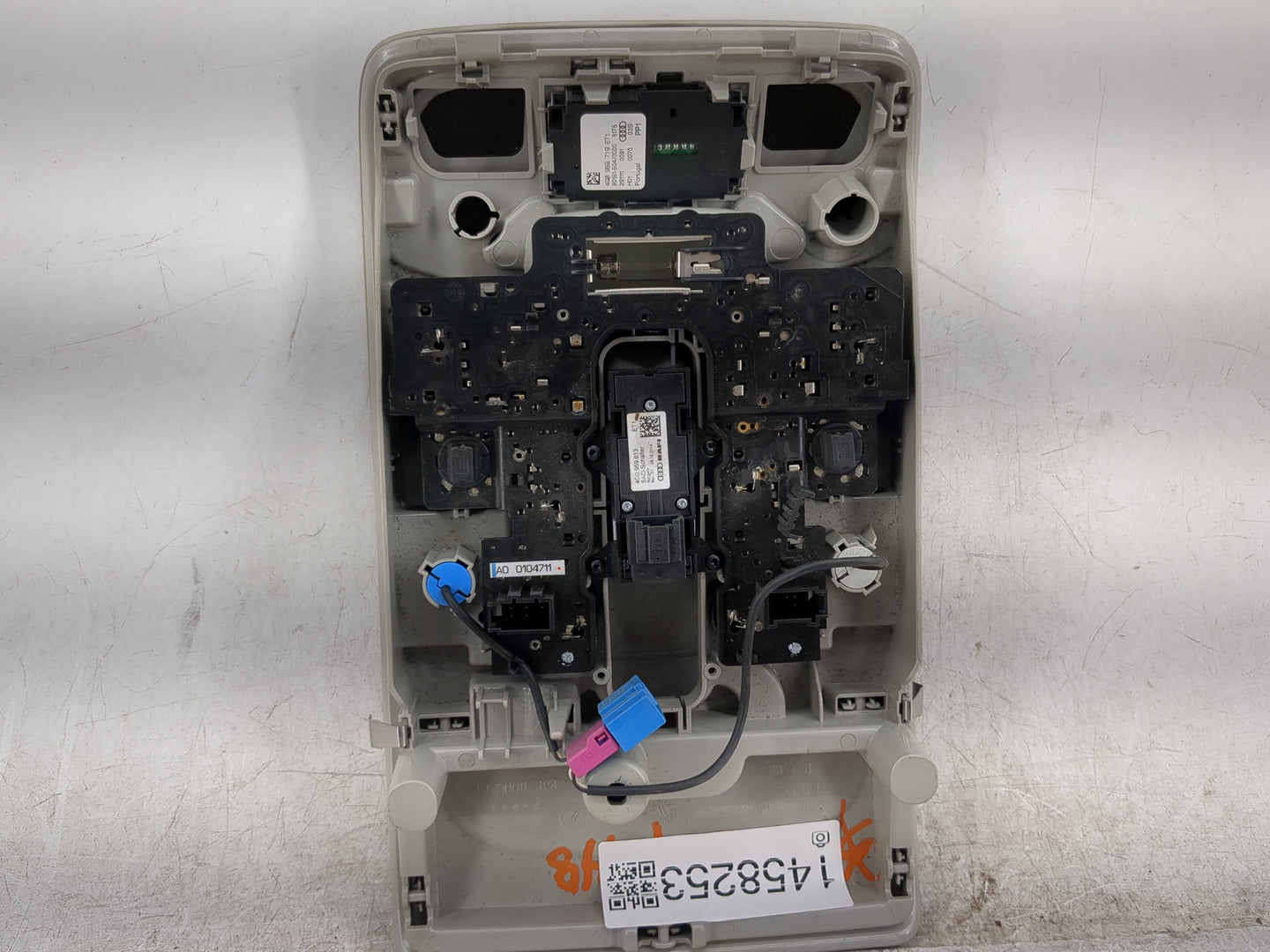 2012 Audi A6 Overhead Roof Console 1458253 - Oemusedautoparts1.com