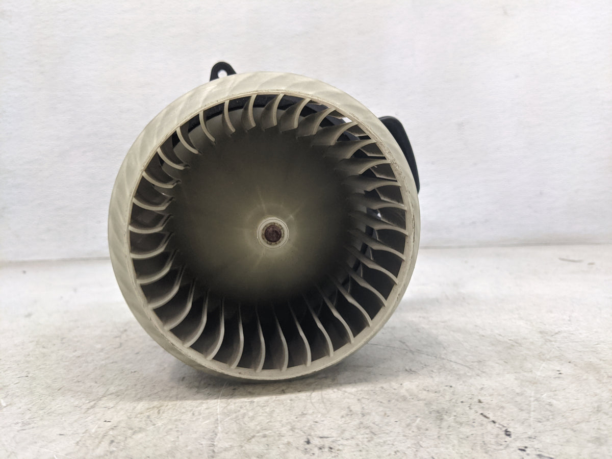 2012-2018 Audi A6 Heater AC Blower Motor P/N:4H1820021B 016070-1265, T13708150 Fits Fits 2011 2012 2013 2014 2015 2016 2017 