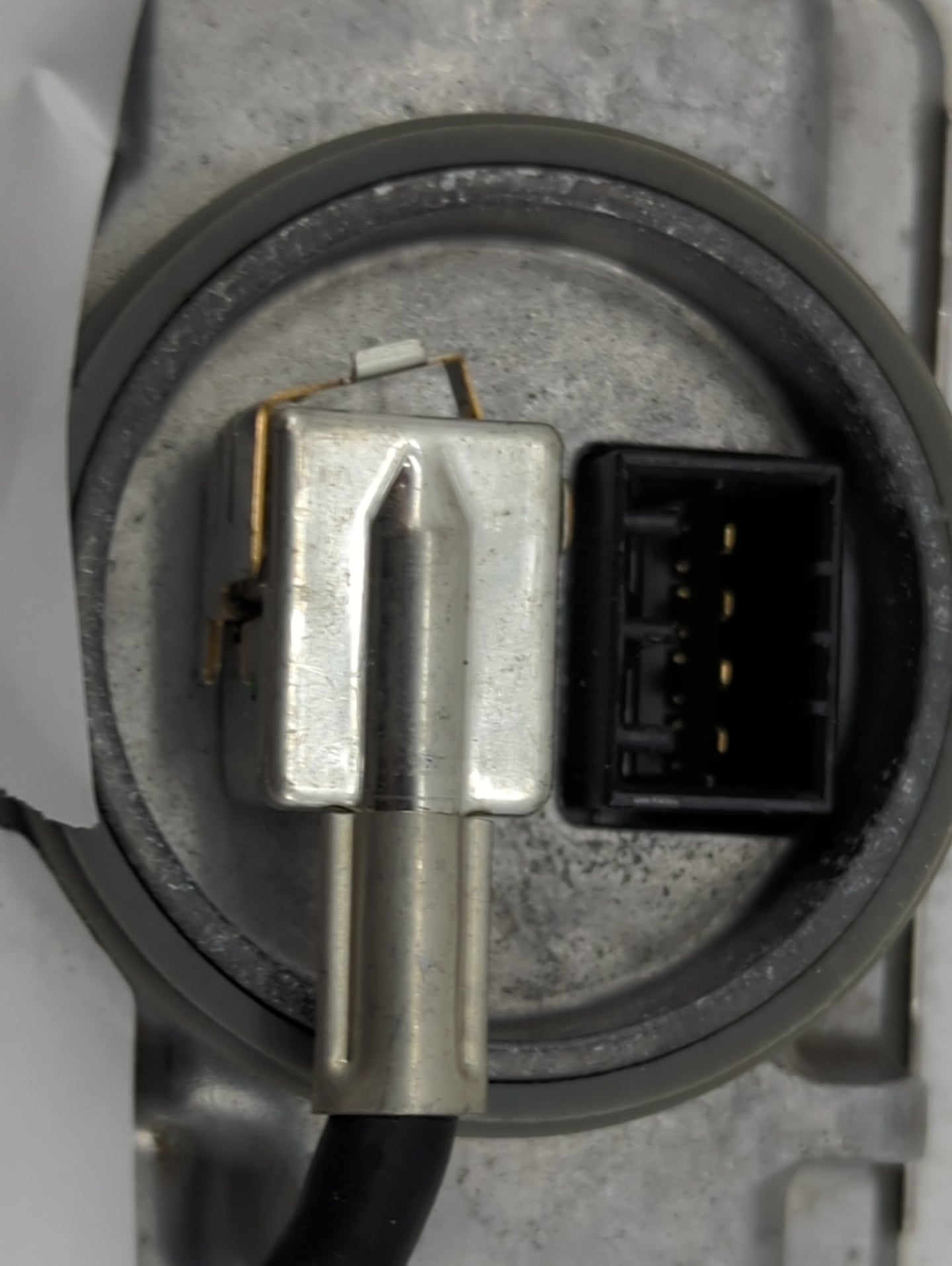 2012 Audi A6 Headlight Ballast Head Light 1463105 - Oemusedautoparts1.com