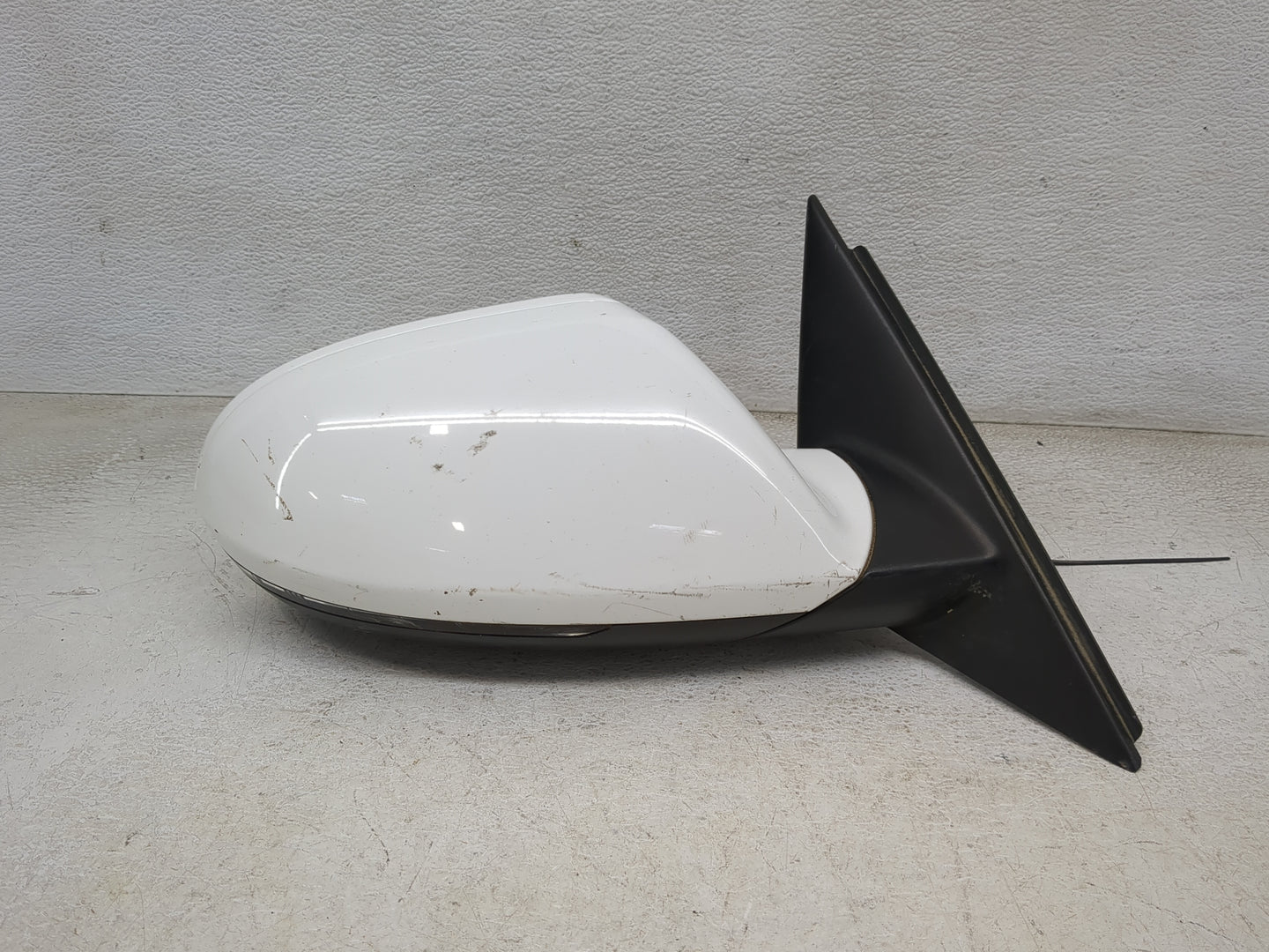 2012-2013 Audi A6 Passenger Side View Mirror - Right Door Mirror OEM Used - Oemusedautoparts1.com