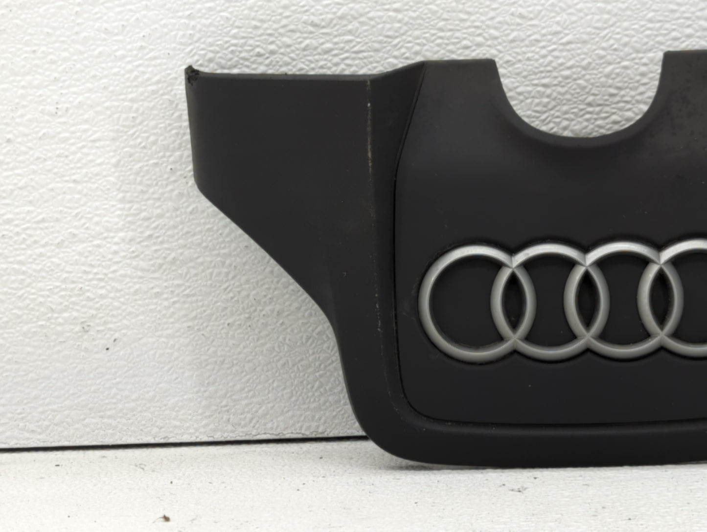 2012 Audi A6 Engine Cover - Oemusedautoparts1.com