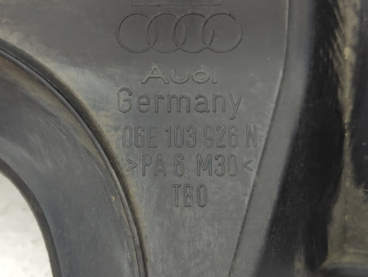 2012 Audi A6 Engine Cover - Oemusedautoparts1.com