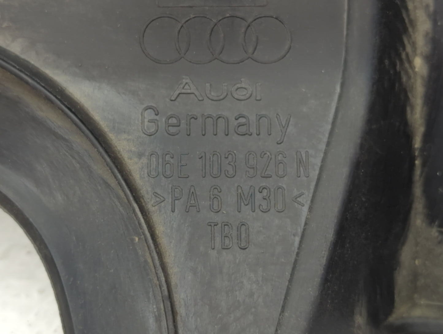 2012 Audi A6 Engine Cover - Oemusedautoparts1.com