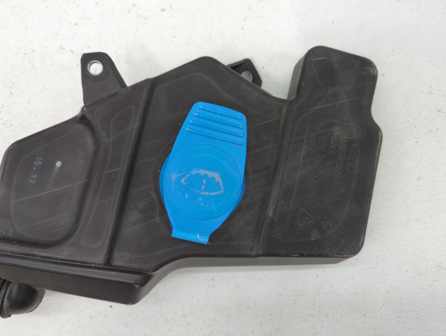 2012-2018 Audi A6 Windshield Washer Fluid Reservoir Bottle Oem - Oemusedautoparts1.com