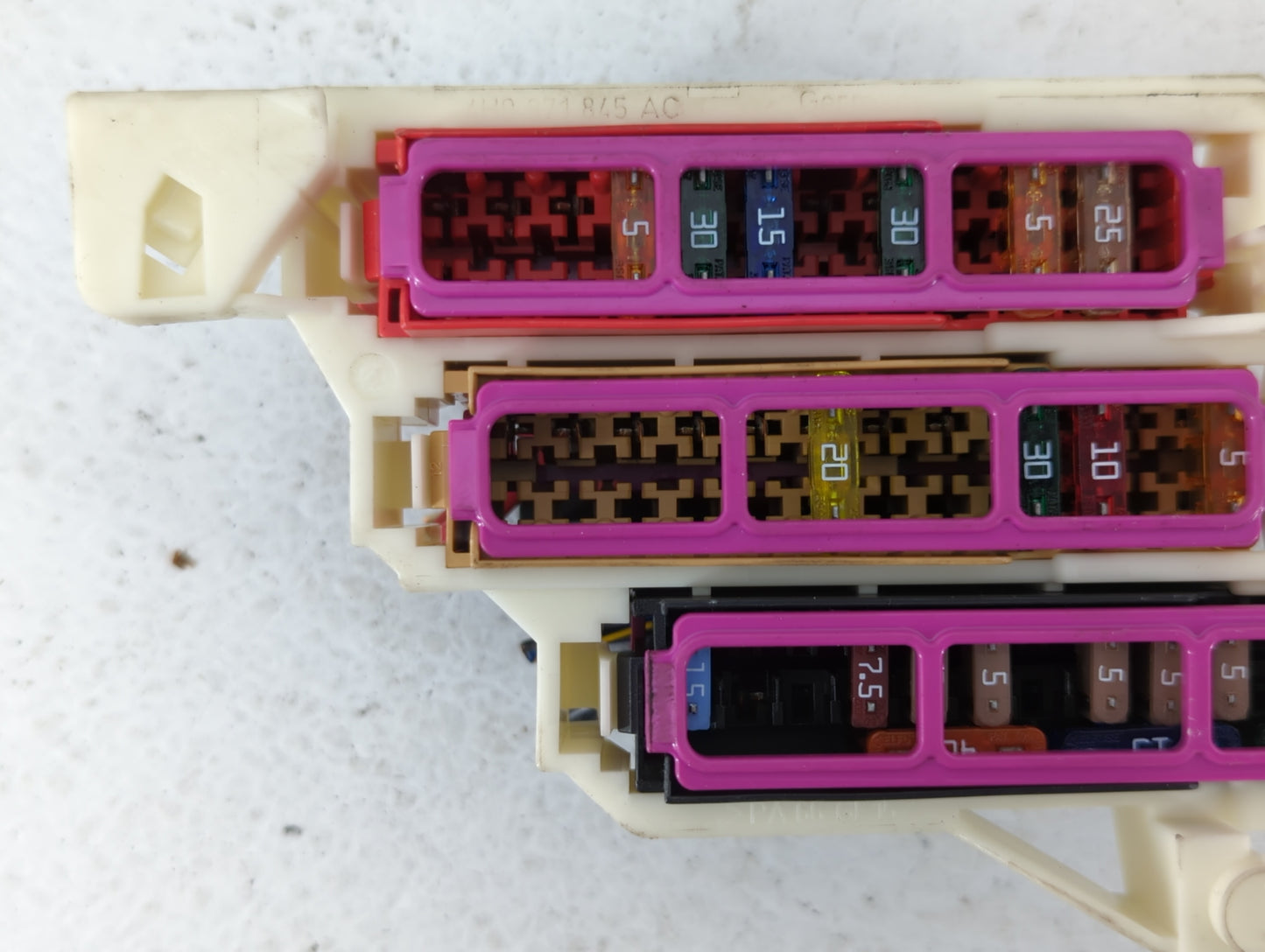 2012-2018 Audi A6 Fusebox Fuse Box Panel Relay Module P/N:4H0 941 824 Fits Fits 2011 2012 2013 2014 2015 2016 2017 2018 OEM 