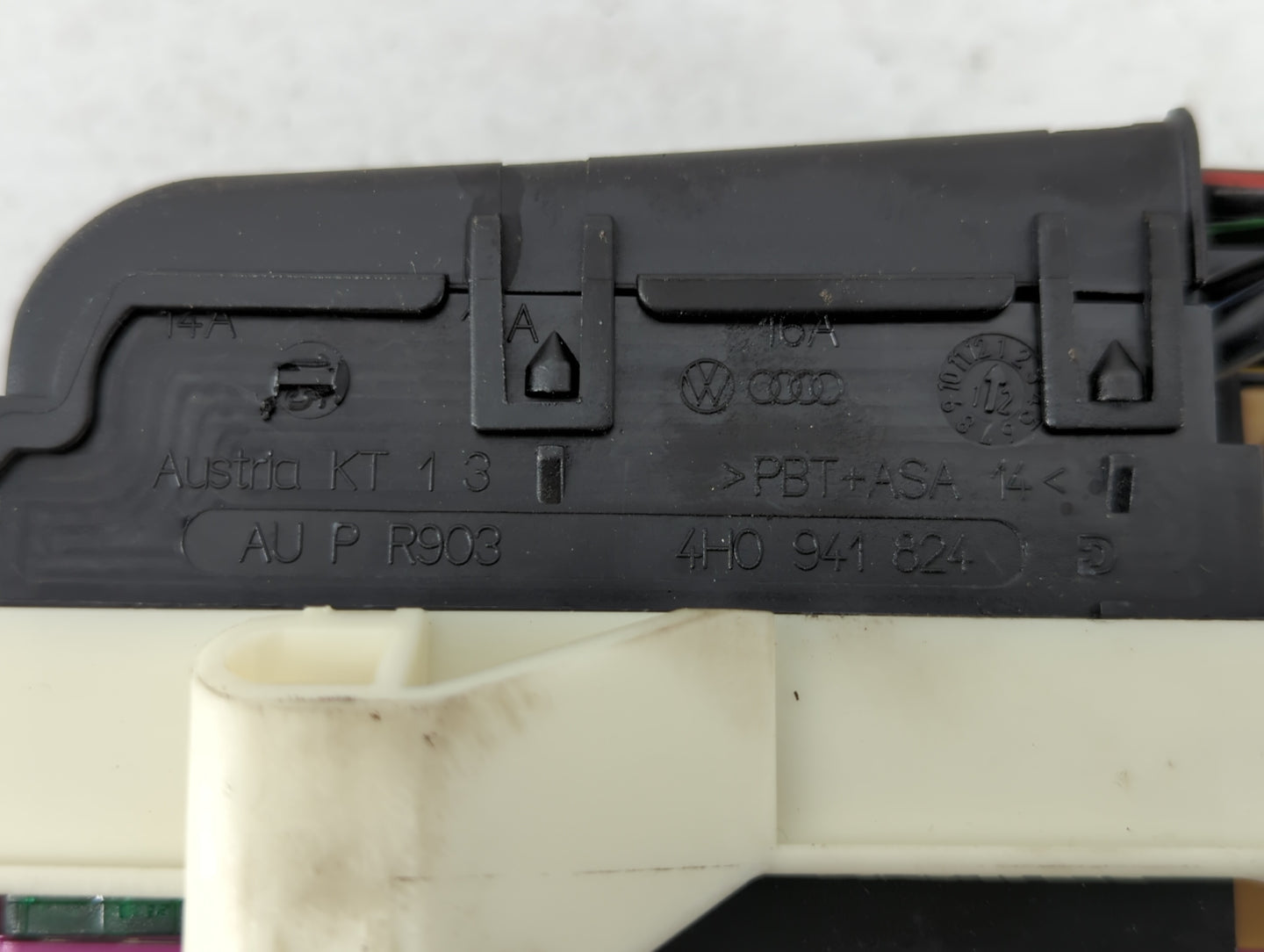 2012-2018 Audi A6 Fusebox Fuse Box Panel Relay Module P/N:4H0 941 824 Fits Fits 2011 2012 2013 2014 2015 2016 2017 2018 OEM 