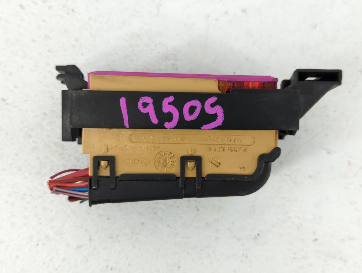 2012-2018 Audi A6 Fusebox Fuse Box Panel Relay Module P/N:8K0 941 824 A Fits Fits 2011 2012 2013 2014 2015 2016 2017 2018 OE