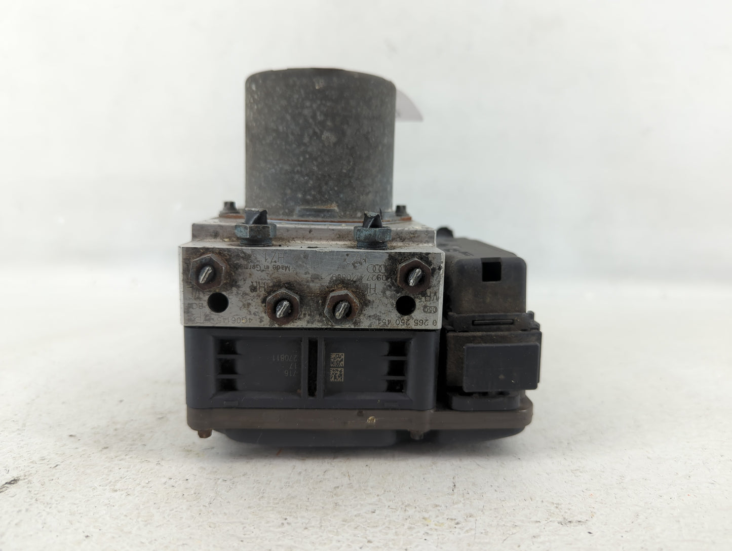 2012-2013 Audi A6 ABS Pump Control Module Replacement P/N:4G0 907 379 F 0 265 250 487 Fits Fits 2012 2013 2014 2015 OEM Used
