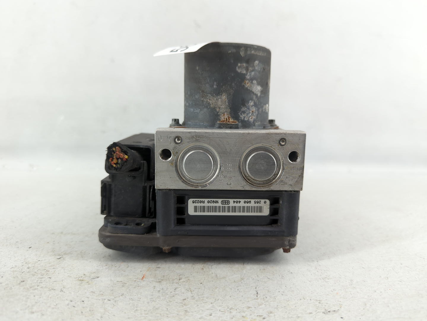 2012-2013 Audi A6 ABS Pump Control Module Replacement P/N:4G0 907 379 F 0 265 250 487 Fits Fits 2012 2013 2014 2015 OEM Used