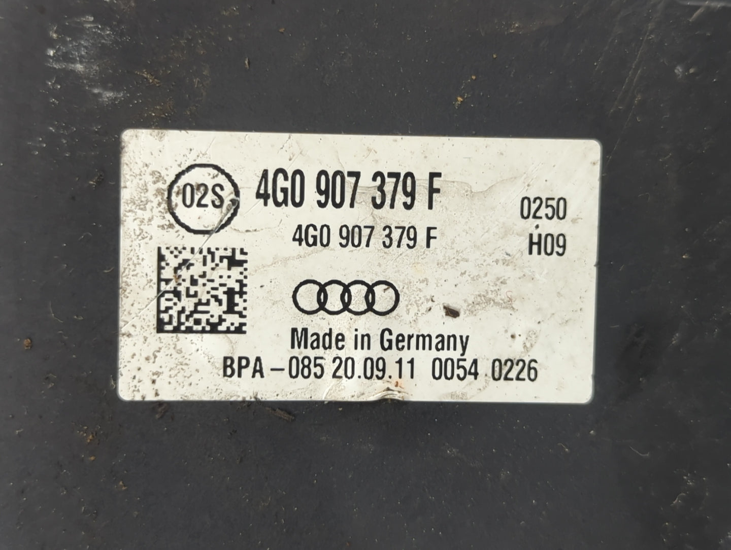 2012-2013 Audi A6 ABS Pump Control Module Replacement P/N:4G0 907 379 F 0 265 250 487 Fits Fits 2012 2013 2014 2015 OEM Used