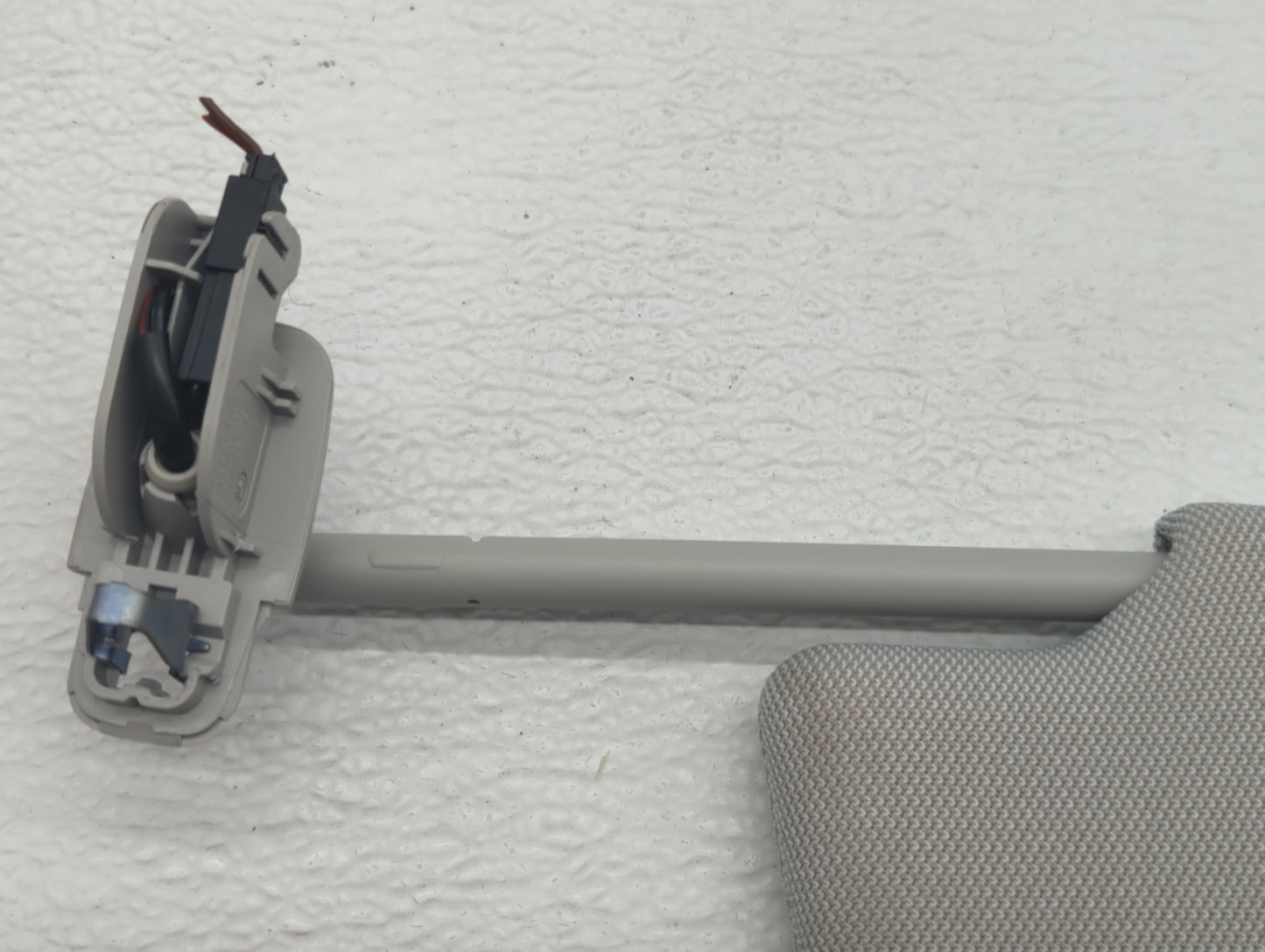 2005-2018 Audi A6 Sun Visor Shade Replacement Passenger Right Mirror Fits OEM Used Auto Parts - Oemusedautoparts1.com