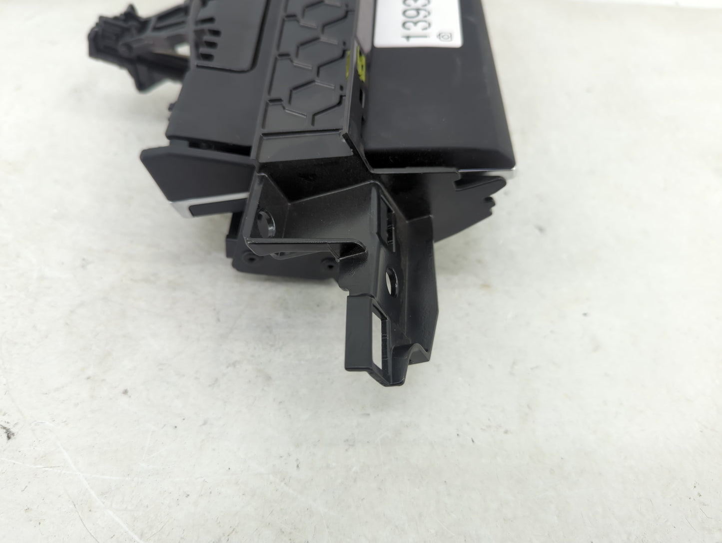 Audi A7 Information Display Screen - Oemusedautoparts1.com