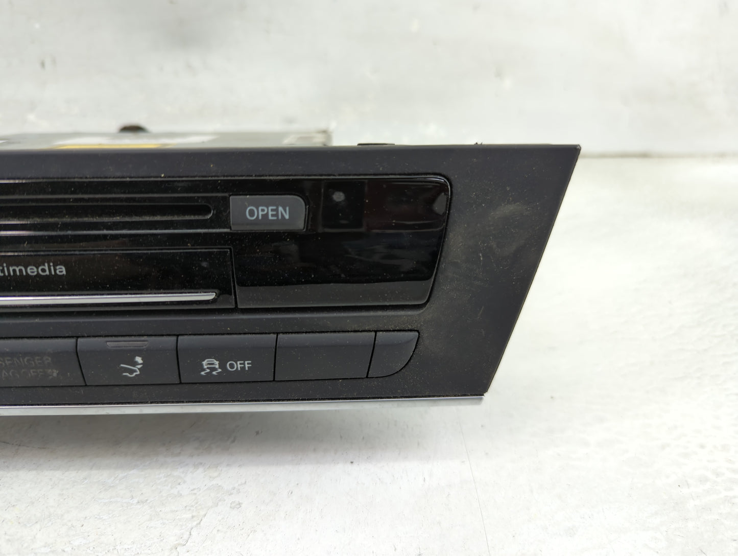 2012-2013 Audi A7 Radio AM FM Cd Player Receiver Replacement P/N:4G0 035 746 CX Fits Fits 2012 2013 2014 2015 OEM Used Auto 