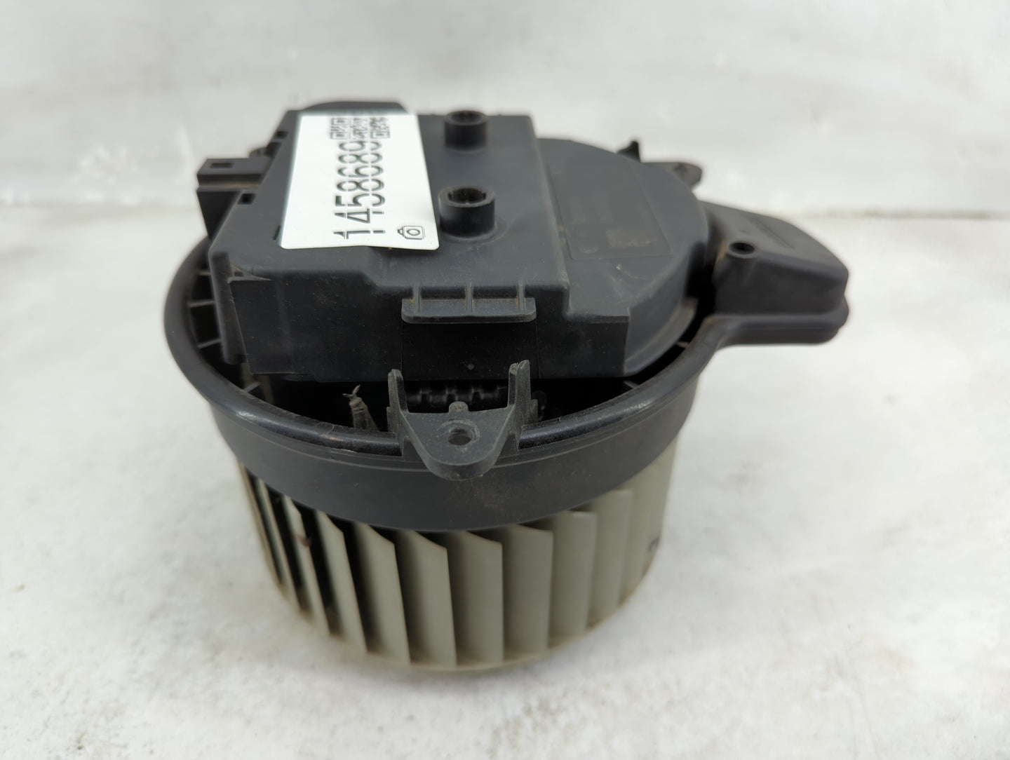 2012-2018 Audi A7 Heater AC Blower Motor P/N:773.70815.03 CZ 016070-1265 Fits Fits 2011 2012 2013 2014 2015 2016 2017 2018 O