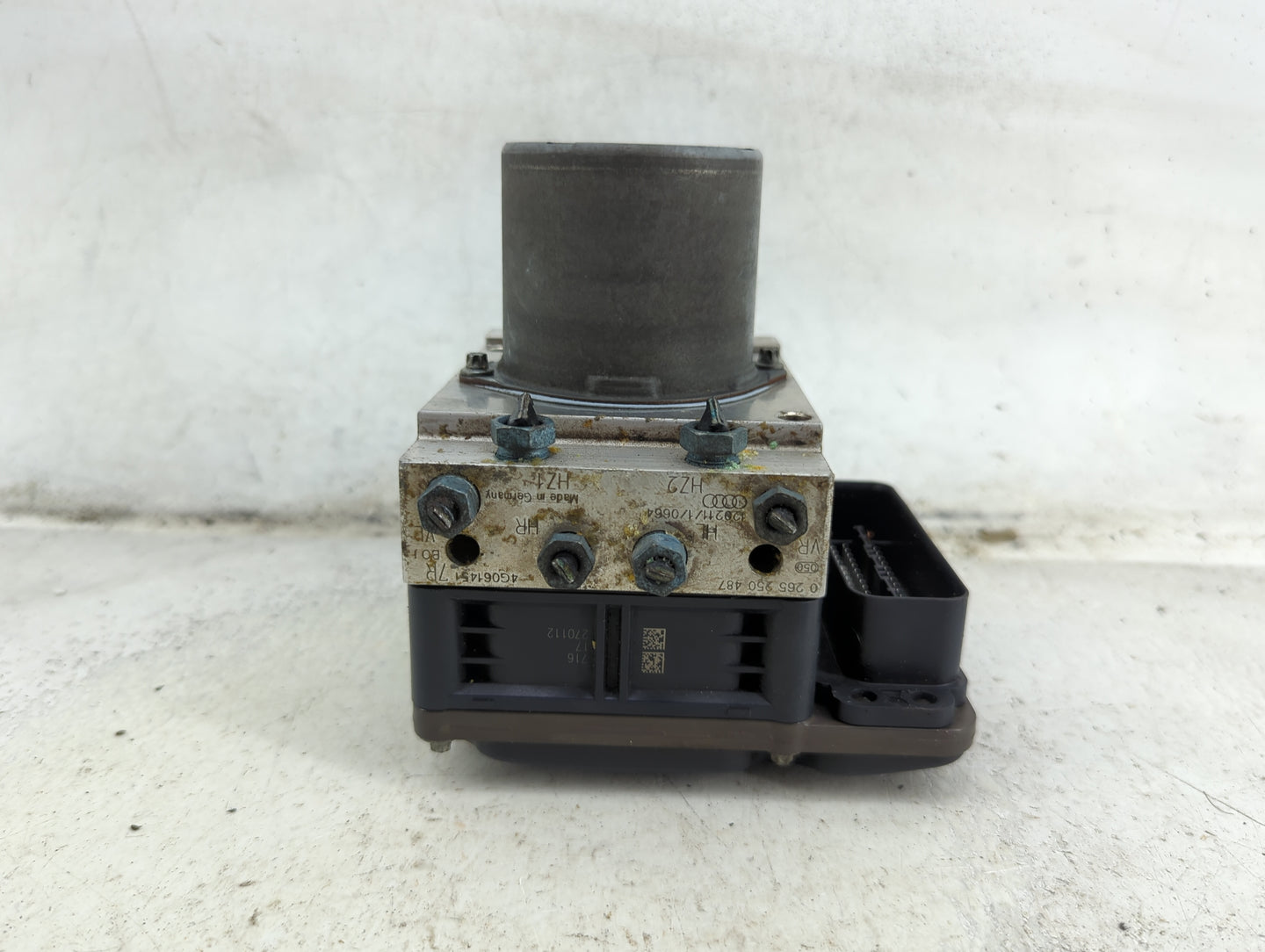 2012-2014 Audi A7 ABS Pump Control Module Replacement P/N:0265250487 0265234064, 4G0614517BQ Fits Fits 2012 2013 2014 2015 O