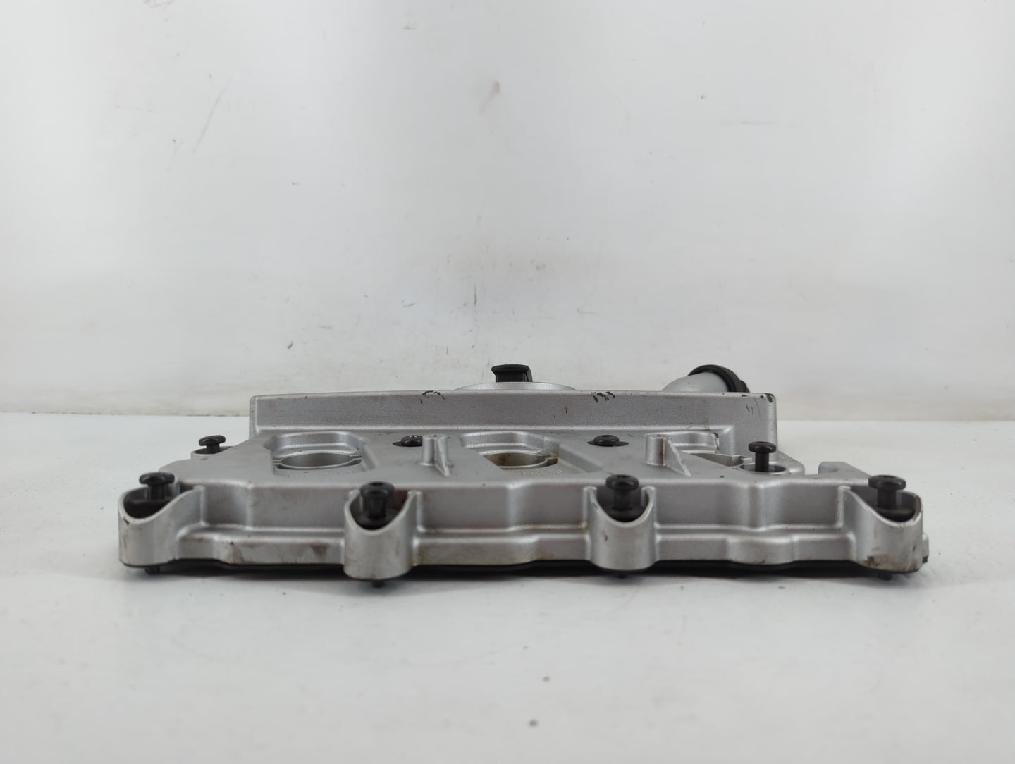 2012 Audi A7 Driver Left Cylinder Head Valve Cover P/N:PA6 6GF40 Fits OEM Used Auto Parts - Oemusedautoparts1.com
