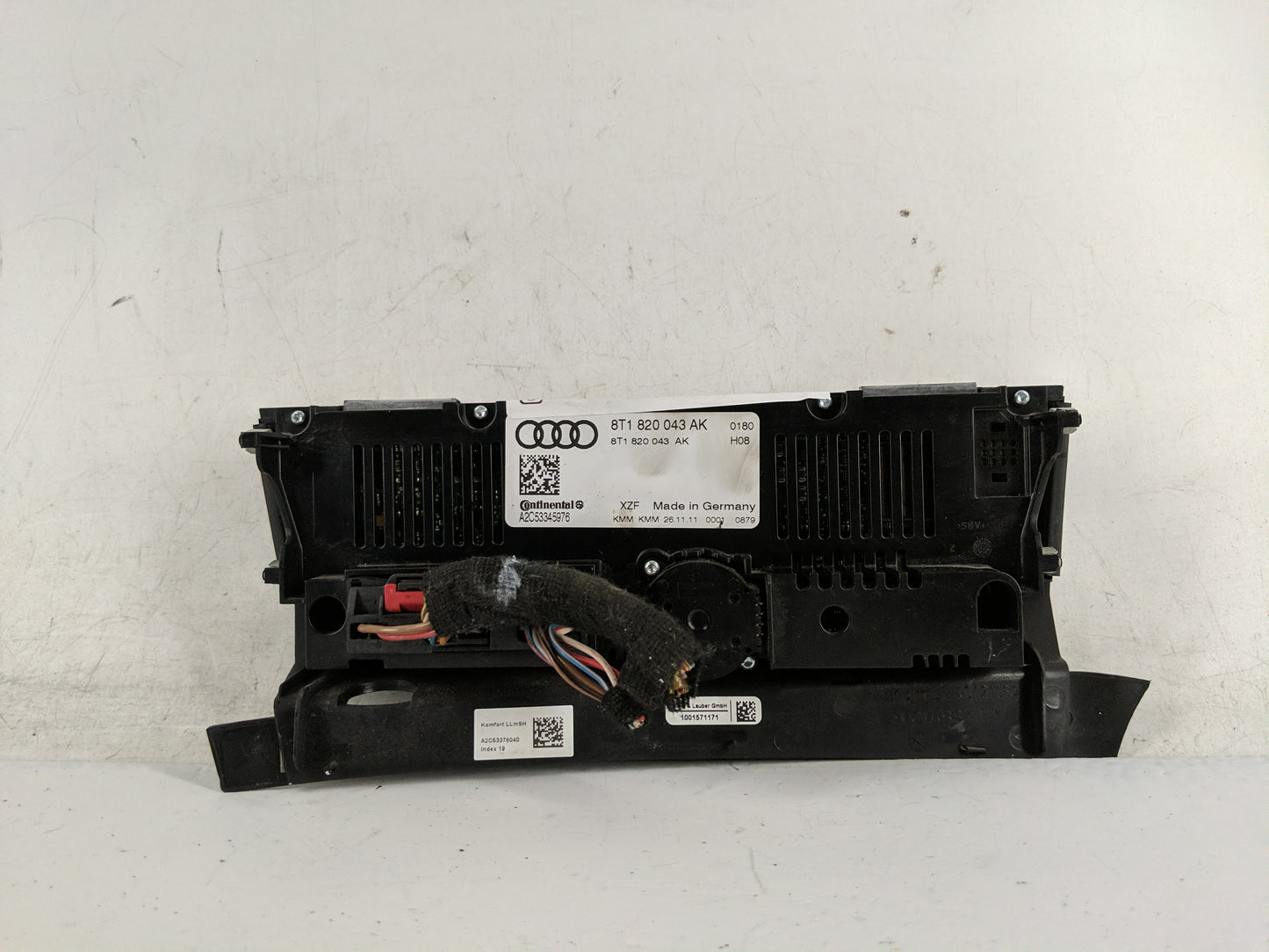 2009-2012 Audi Q5 Climate Control Module Temperature AC/Heater Replacement P/N:8T1 820 043 AK Fits OEM Used Auto Parts - Oem
