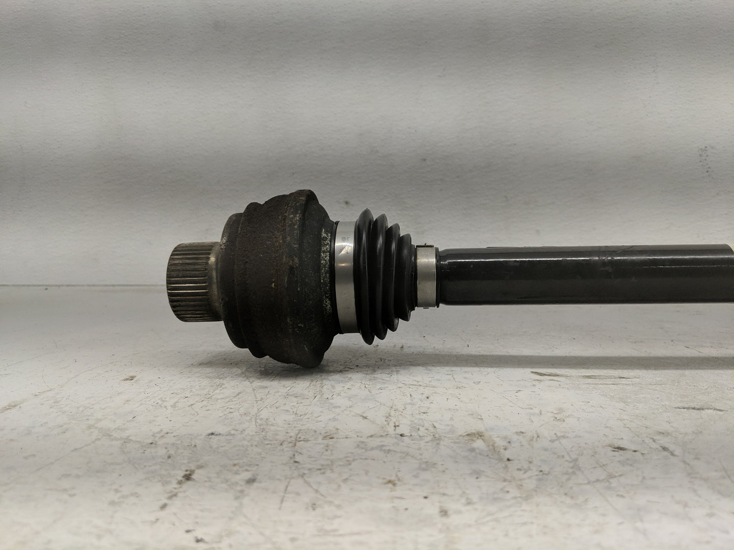 2009-2012 Audi Q5 Axle Shaft Front Driver Cv C/v - Oemusedautoparts1.com