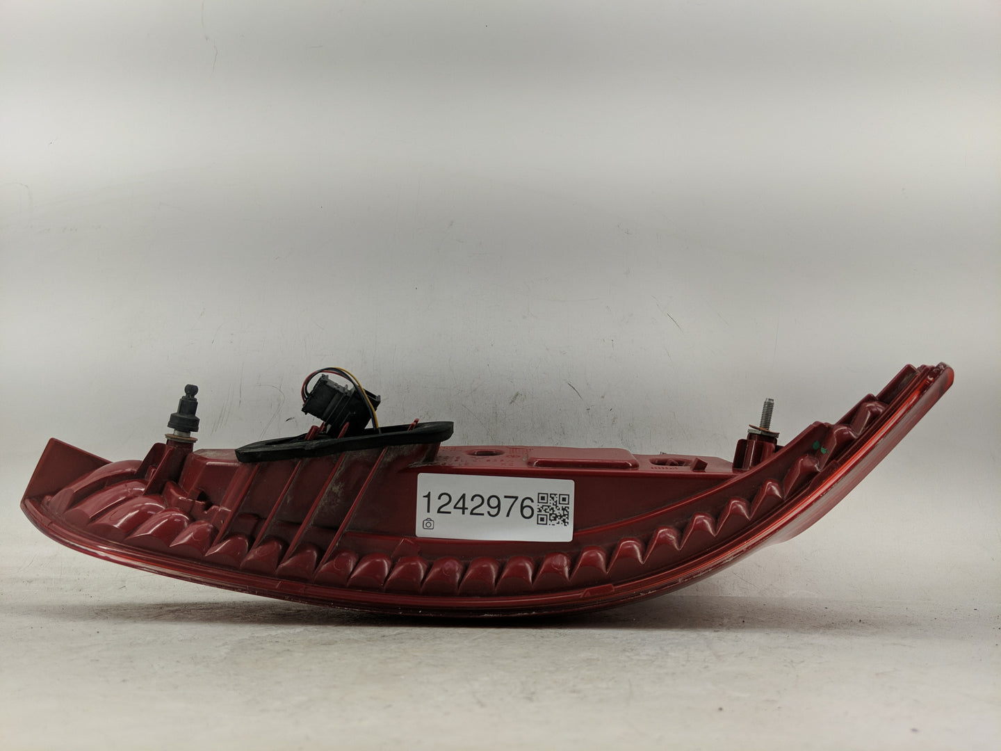 2009-2012 Audi Q5 Tail Light Assembly Passenger Right OEM P/N:8R0 945 094 B Fits Fits 2009 2010 2011 2012 OEM Used Auto Part