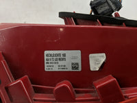 2009-2012 Audi Q5 Tail Light Assembly Passenger Right OEM P/N:8R0 945 094 B Fits Fits 2009 2010 2011 2012 OEM Used Auto Part