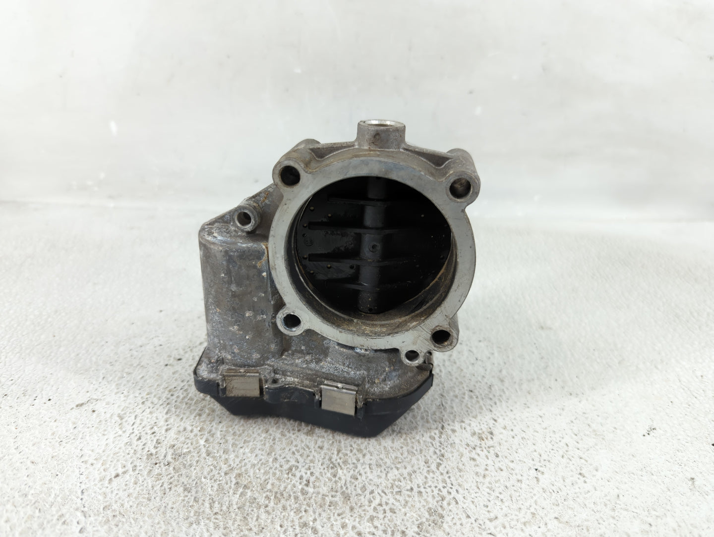 2009-2017 Audi Q5 Throttle Body P/N:06E 133 062 G Fits Fits 2008 2009 2010 2011 2012 2013 2014 2015 2016 2017 2018 2019 OEM 