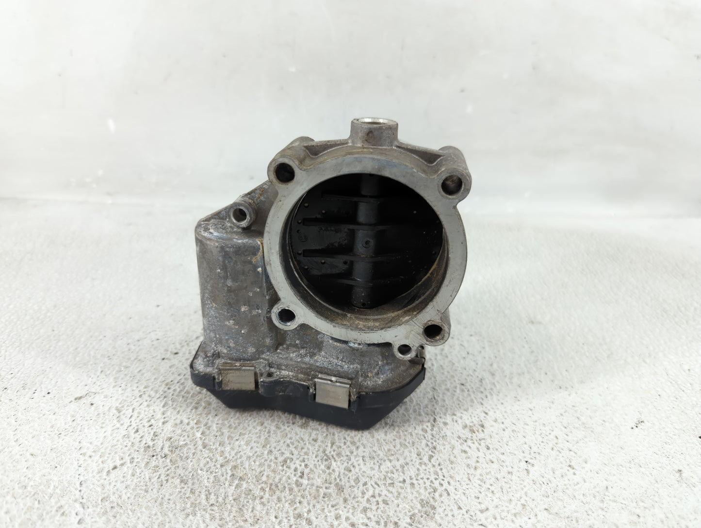 2009-2017 Audi Q5 Throttle Body P/N:06E 133 062 G Fits Fits 2008 2009 2010 2011 2012 2013 2014 2015 2016 2017 2018 2019 OEM 