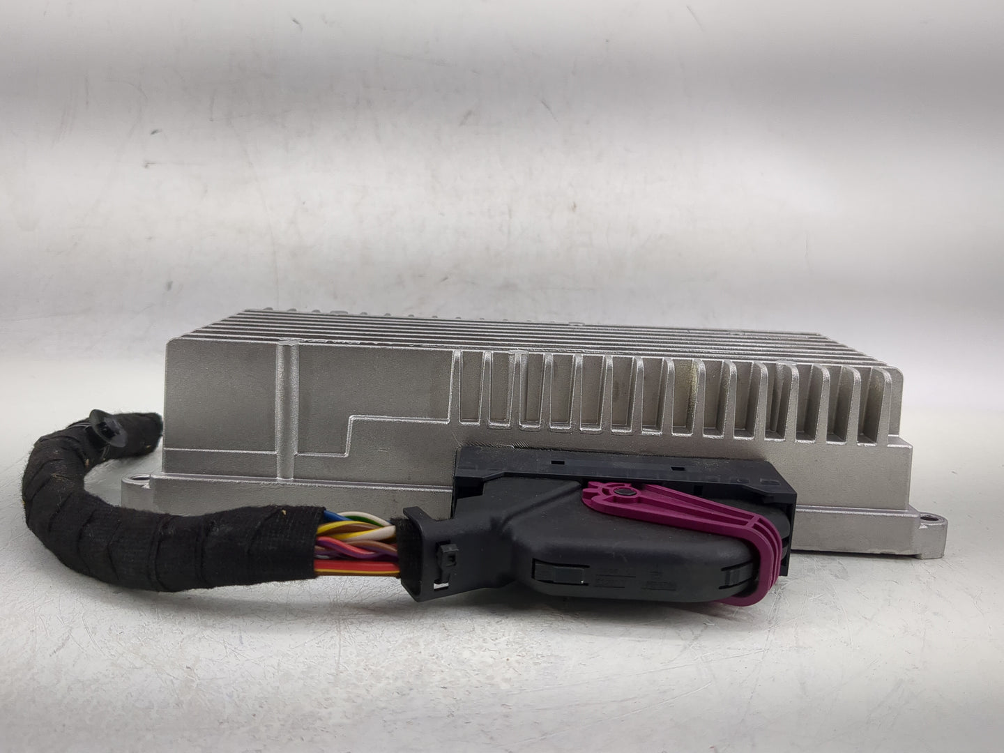 2009-2012 Audi Q5 Radio Speaker Amplifier 8r0 035 223 G - Oemusedautoparts1.com