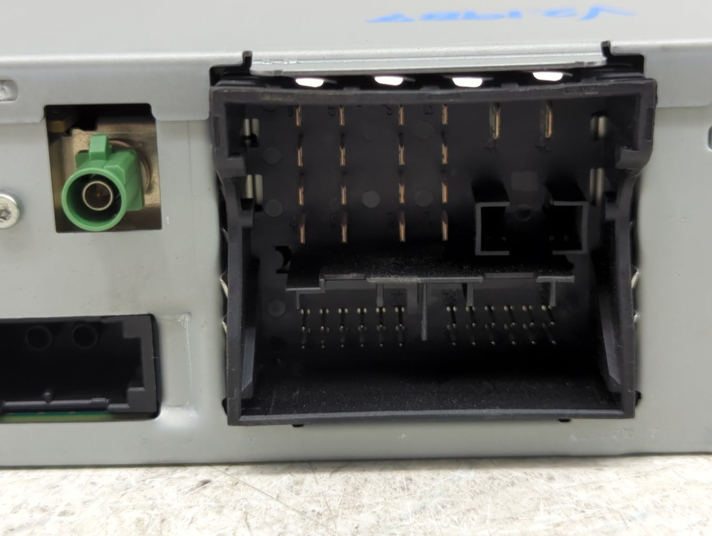 2009-2012 Audi Q5 Radio AM FM Cd Player Receiver Replacement P/N:4G0035082C Fits Fits 2009 2010 2011 2012 2013 2014 2015 201