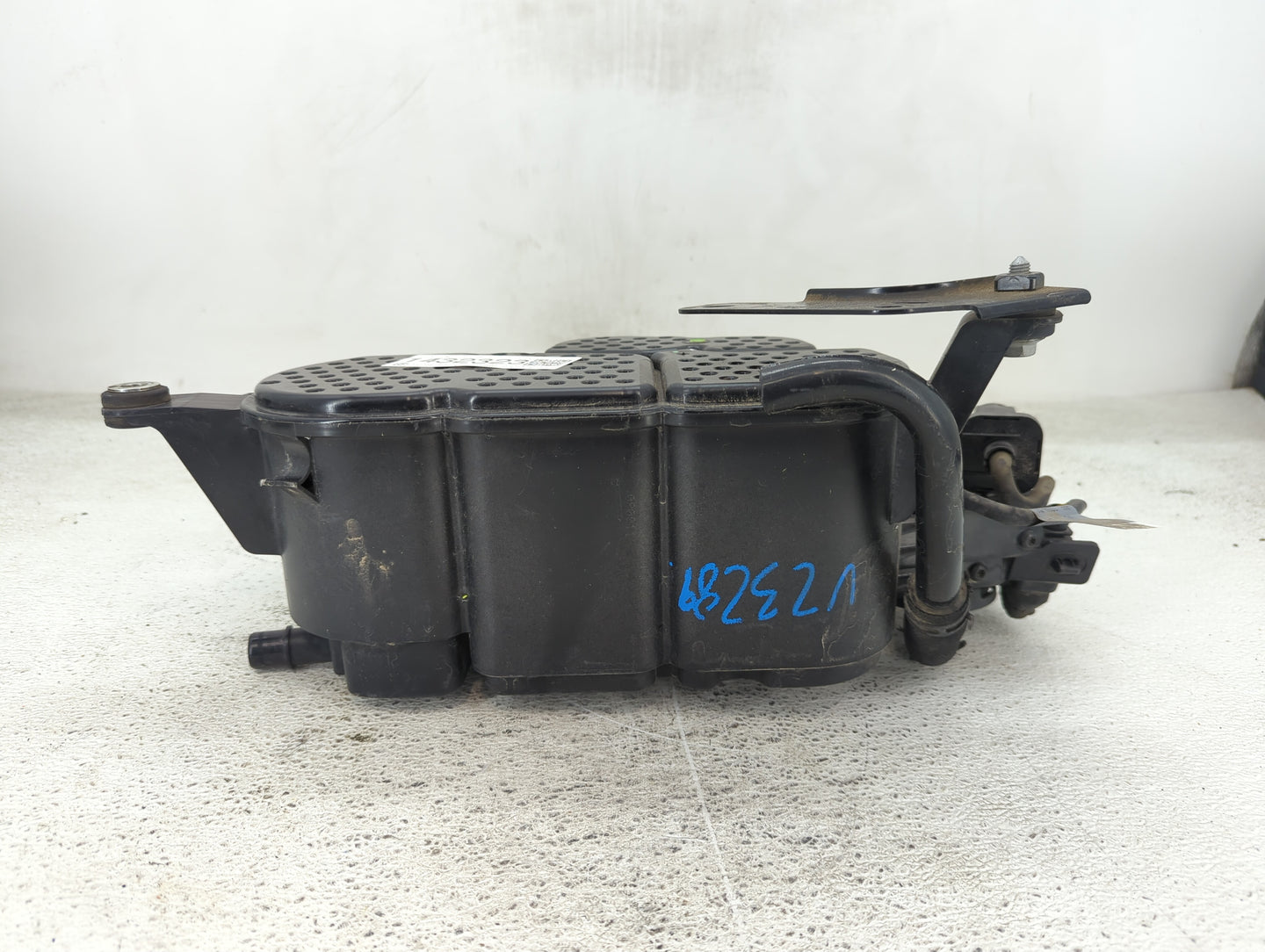 2012 Audi Q5 Fuel Vapor Charcoal Canister - Oemusedautoparts1.com