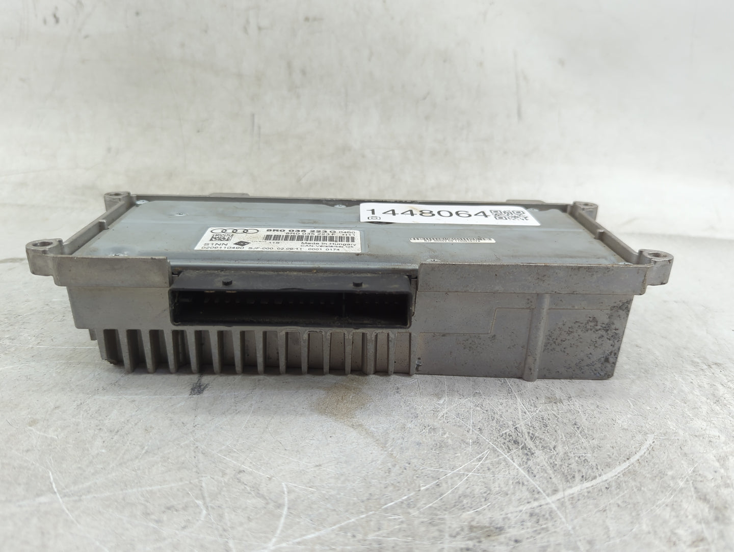 2009-2012 Audi Q5 Radio Speaker Amplifier 8r0035223g|8r0035223f - Oemusedautoparts1.com