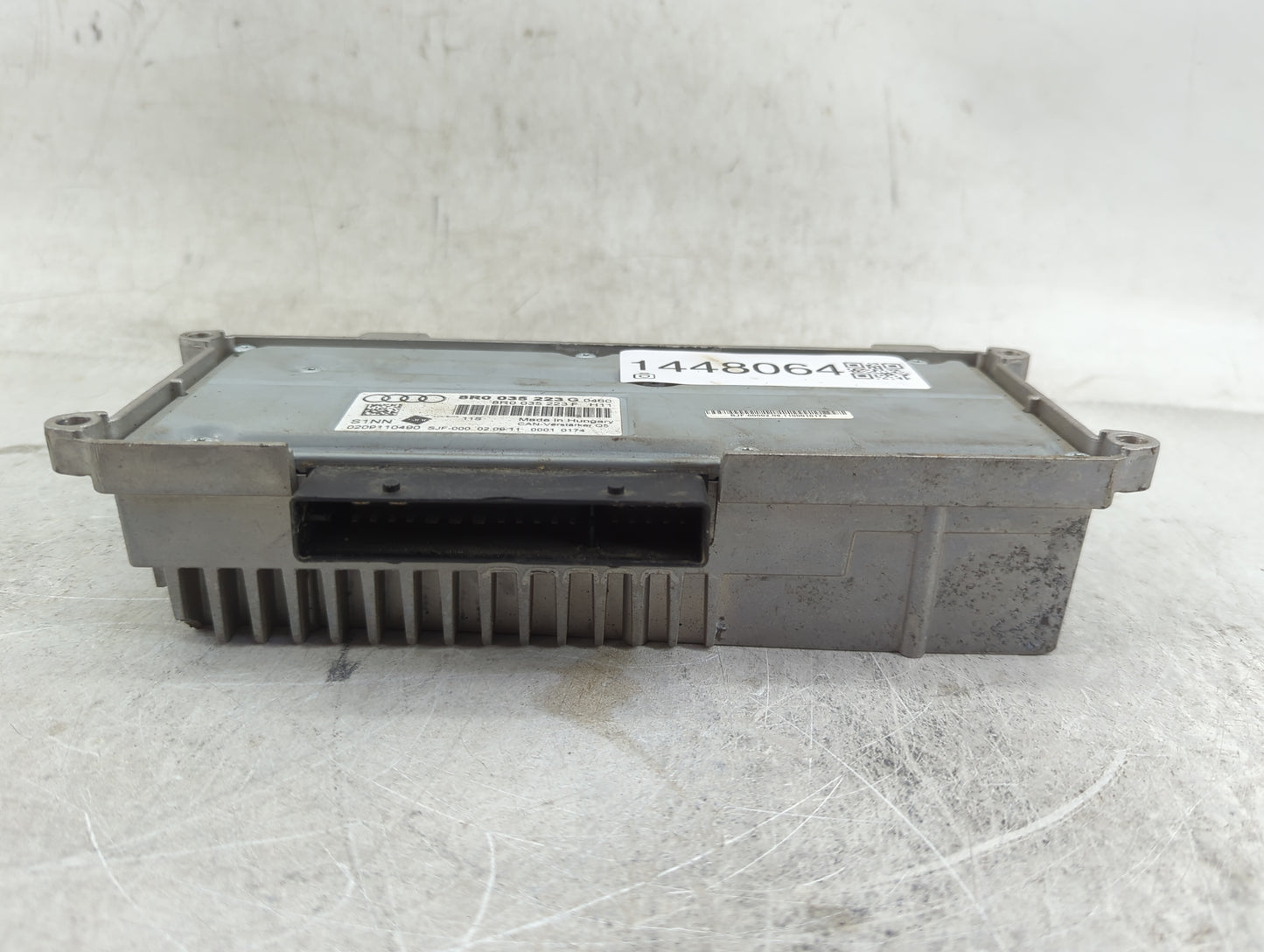2009-2012 Audi Q5 Radio Speaker Amplifier 8r0035223g|8r0035223f - Oemusedautoparts1.com