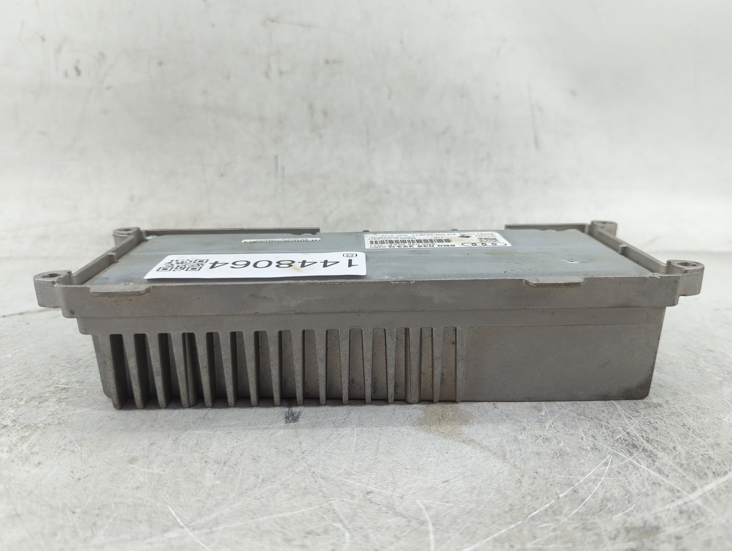 2009-2012 Audi Q5 Radio Speaker Amplifier 8r0035223g|8r0035223f - Oemusedautoparts1.com