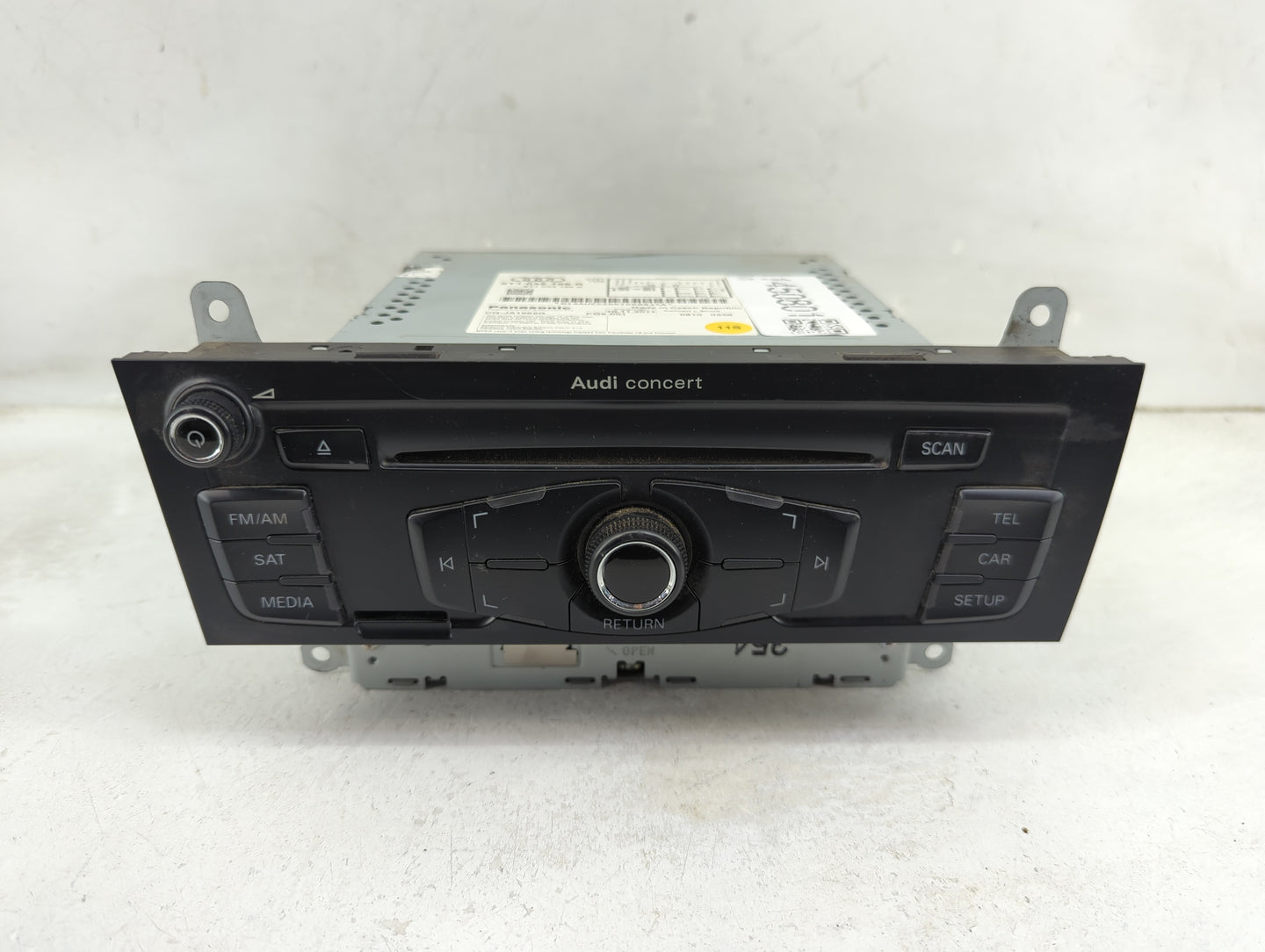 2011-2017 Audi Q5 Radio AM FM Cd Player Receiver Replacement P/N:8T1035186R CQ-JA1962G Fits OEM Used Auto Parts - Oemusedaut