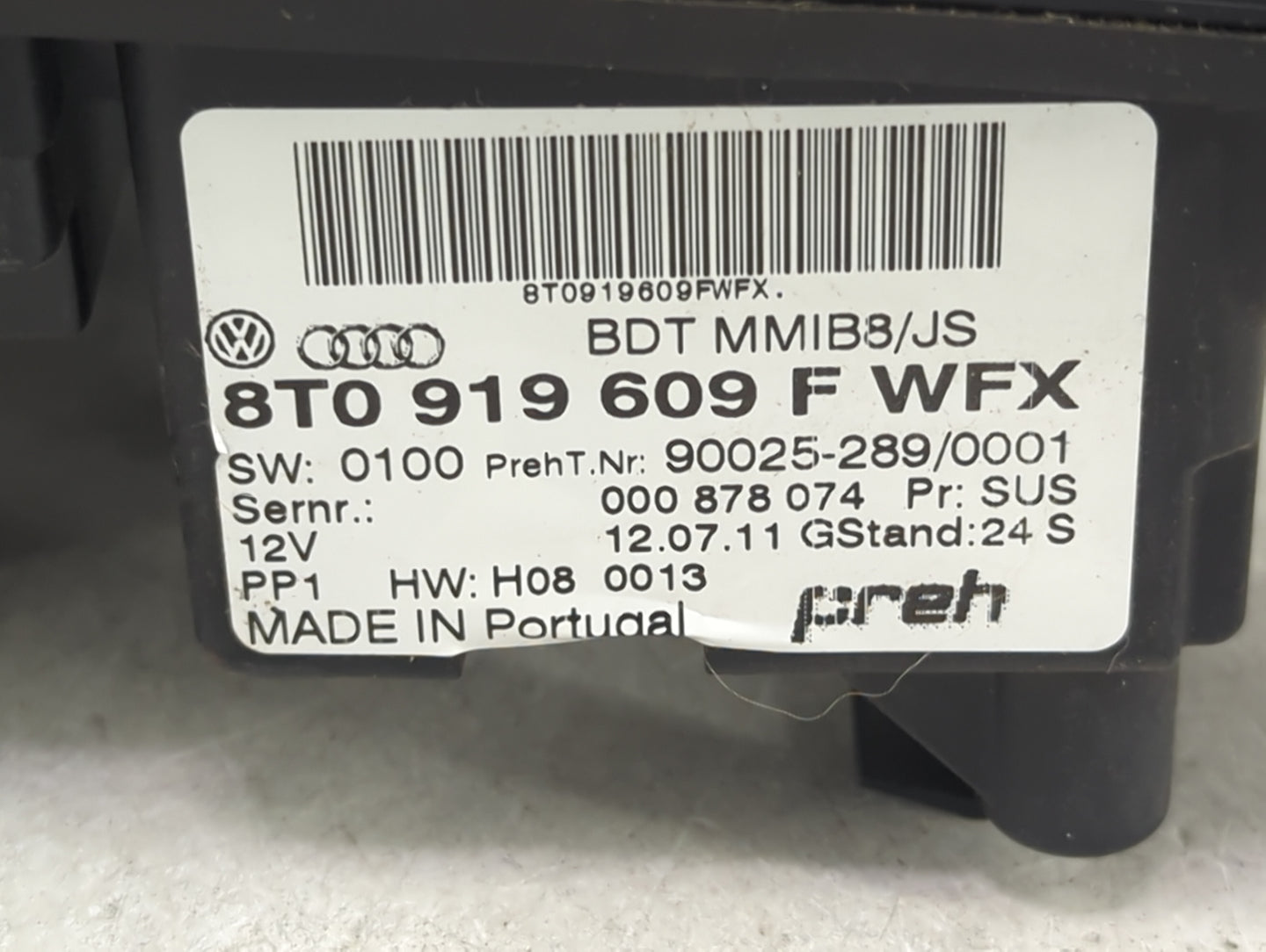2009-2017 Audi Q5 Radio AM FM Cd Player Receiver Replacement P/N:8T0919609F 8T0919609FWFX Fits OEM Used Auto Parts - Oemused