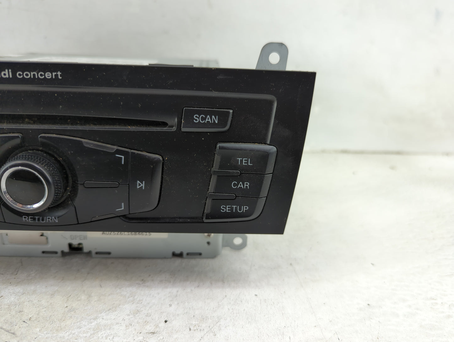 2011-2017 Audi Q5 Radio AM FM Cd Player Receiver Replacement P/N:8T1035186R CQ-JA1962G Fits OEM Used Auto Parts - Oemusedaut