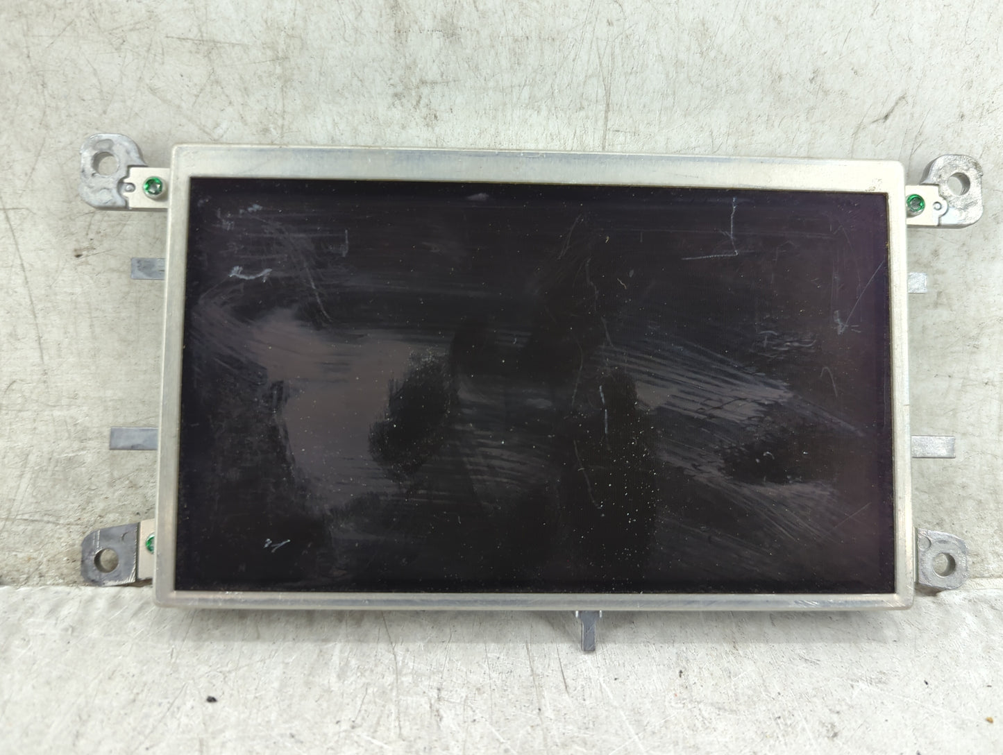 2009-2017 Audi Q5 Information Display Screen - Oemusedautoparts1.com