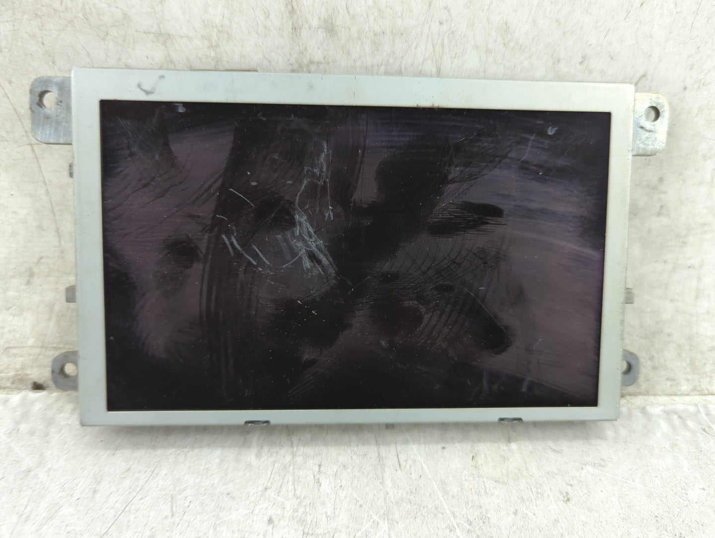 2009-2017 Audi Q5 Information Display Screen - Oemusedautoparts1.com
