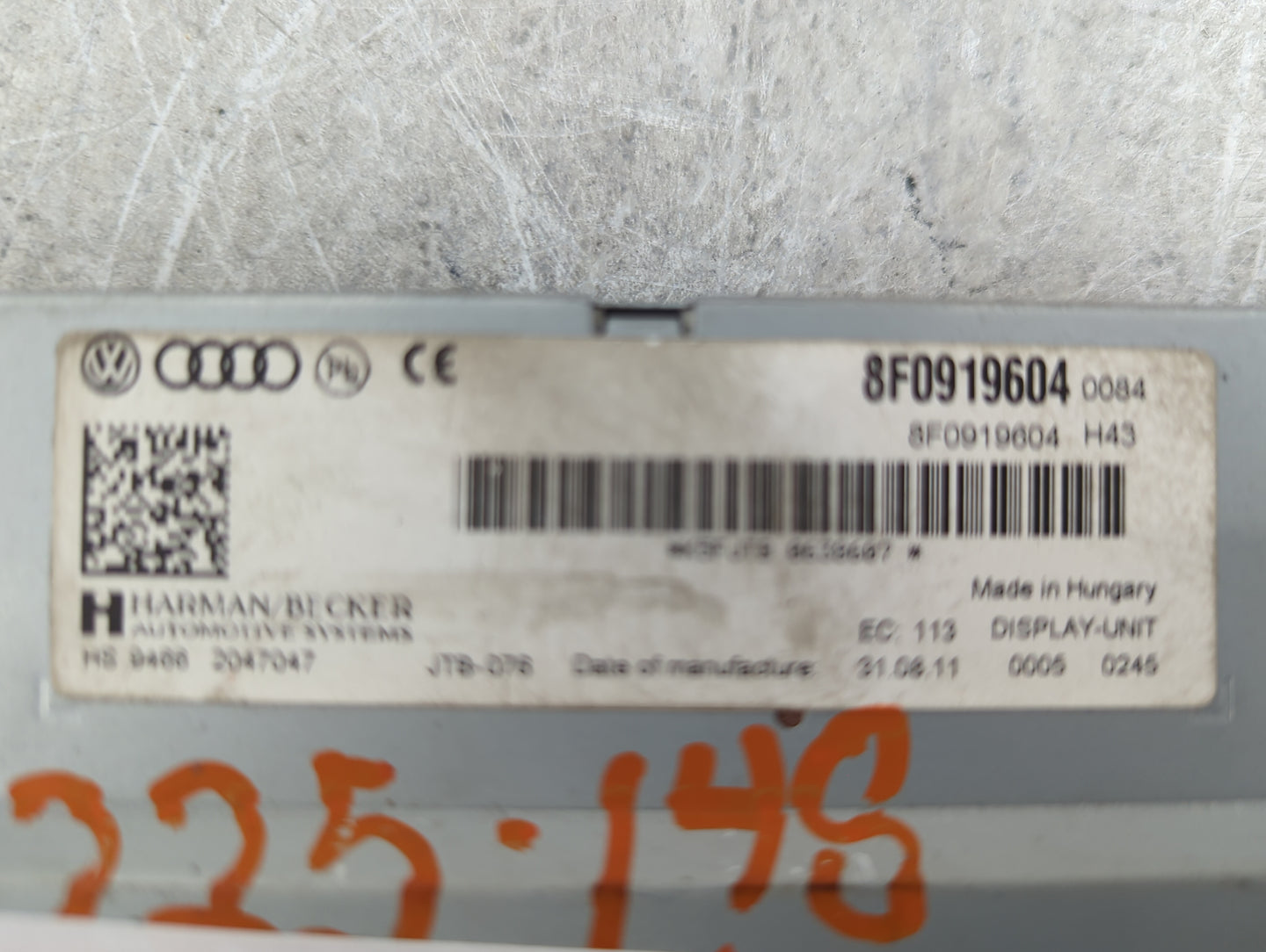 2009-2017 Audi Q5 Information Display Screen - Oemusedautoparts1.com