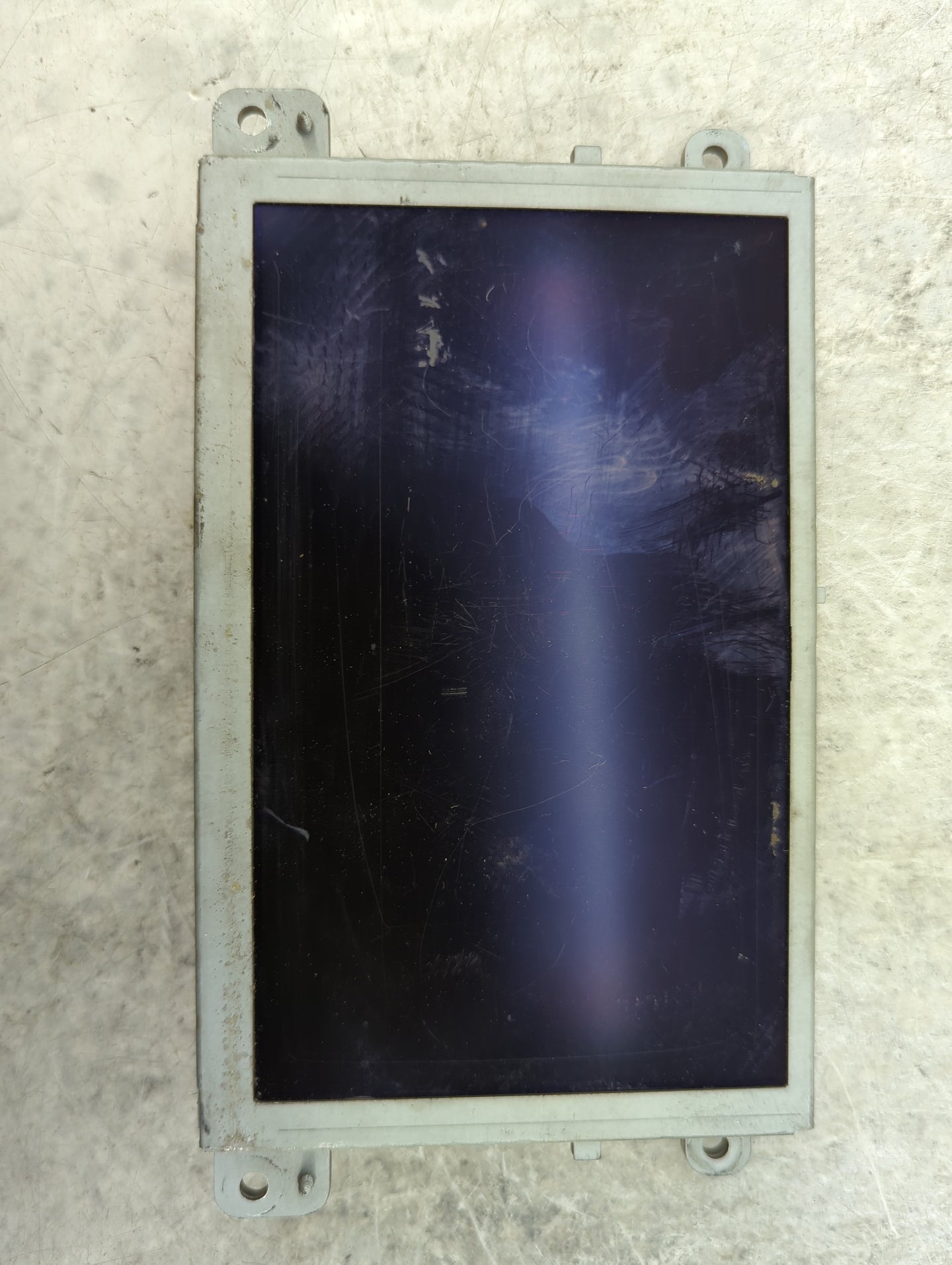 2009-2017 Audi Q5 Information Display Screen - Oemusedautoparts1.com