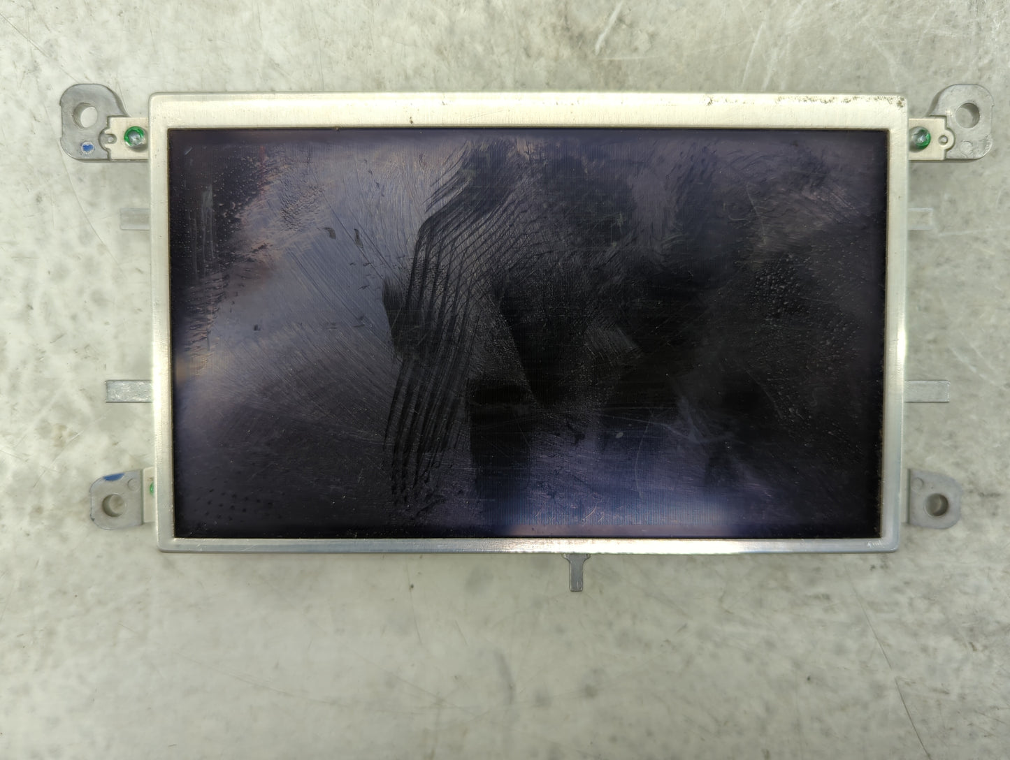 2009-2017 Audi Q5 Information Display Screen - Oemusedautoparts1.com