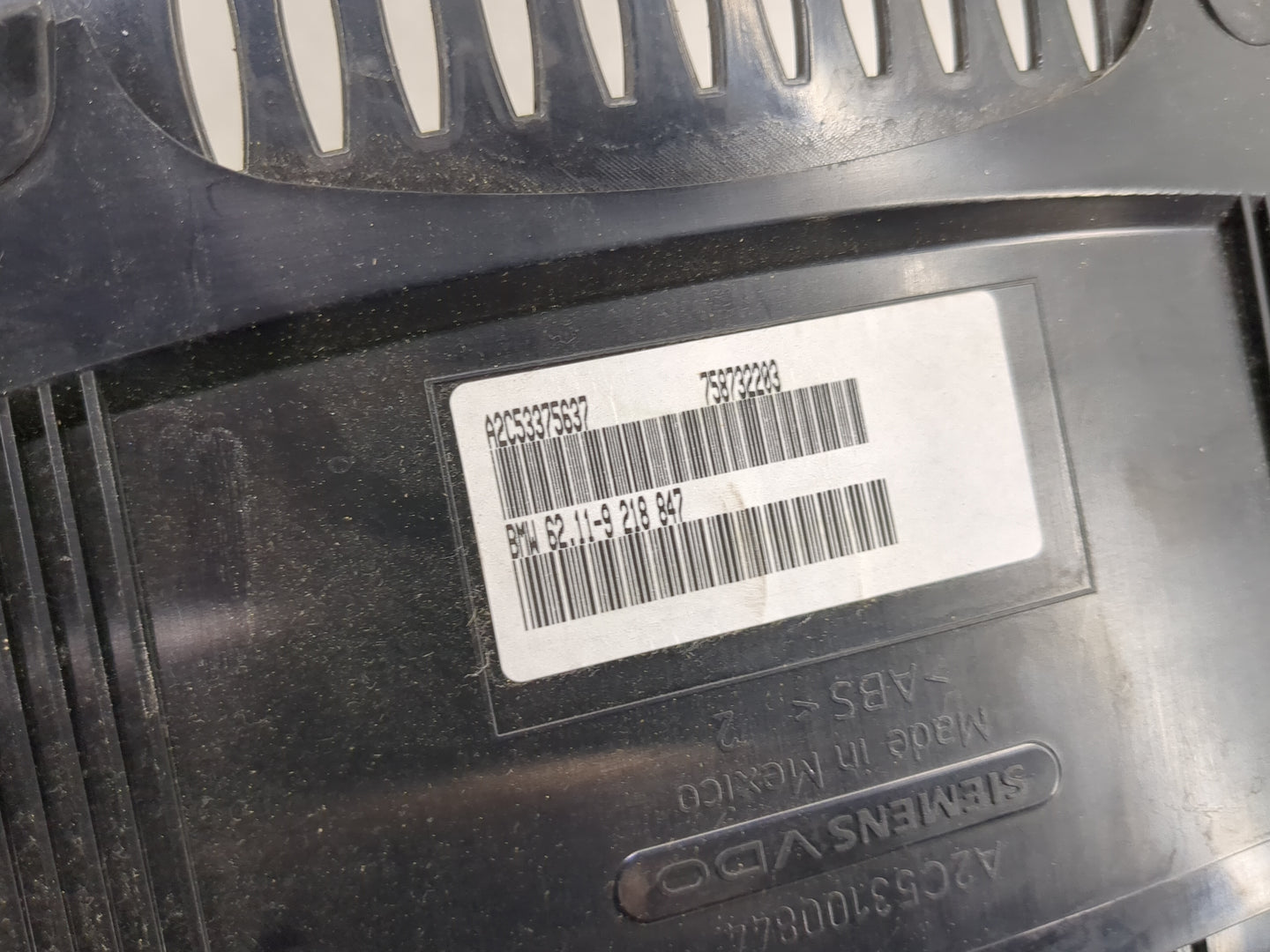 2011-2012 Audi Q5 Instrument Cluster Speedometer Gauges P/N:A2C53100844 758732203, A2C53375637 Miles: Fits Fits 2011 2012 OE